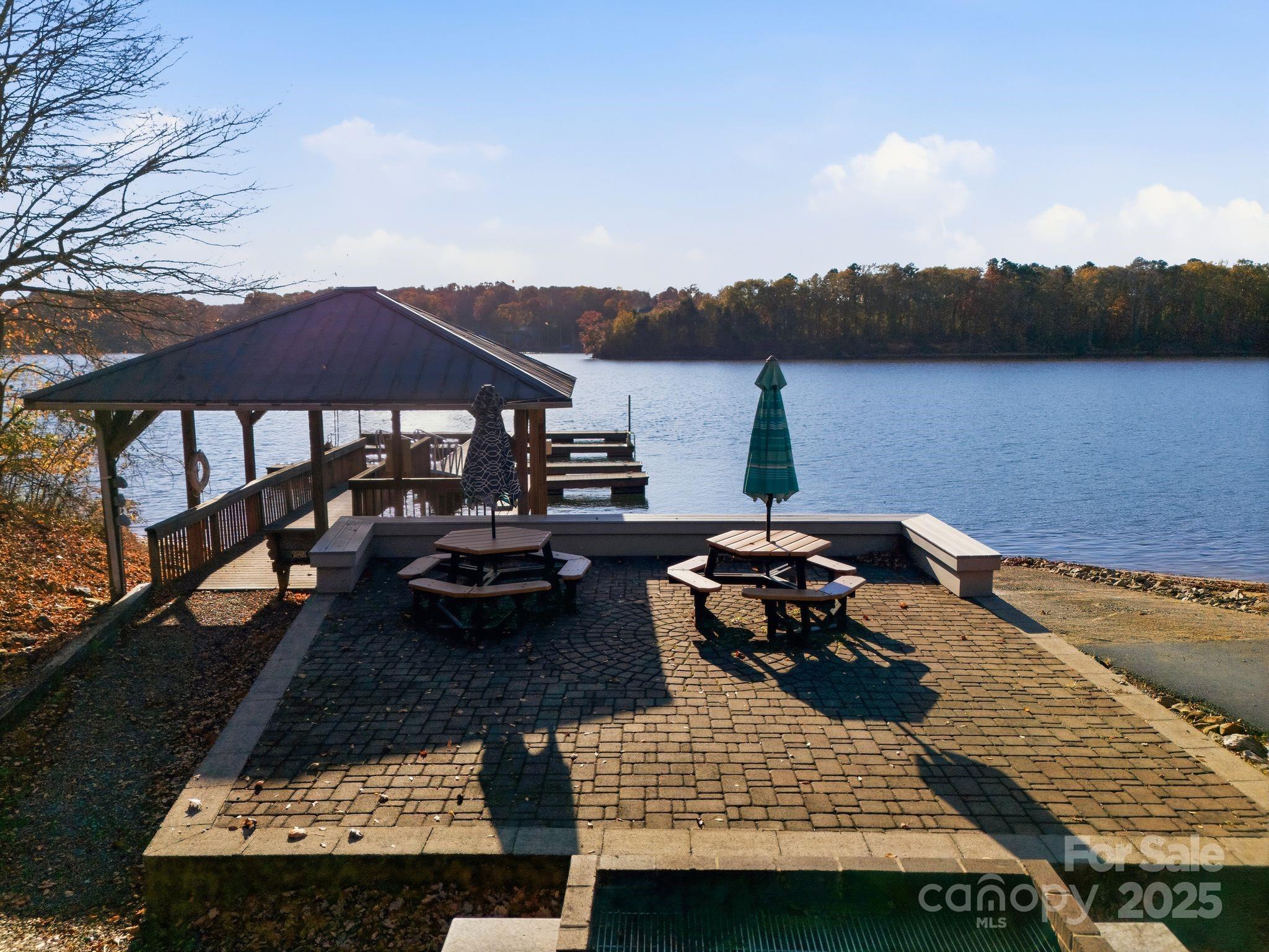 211 Harbor Ridge Drive