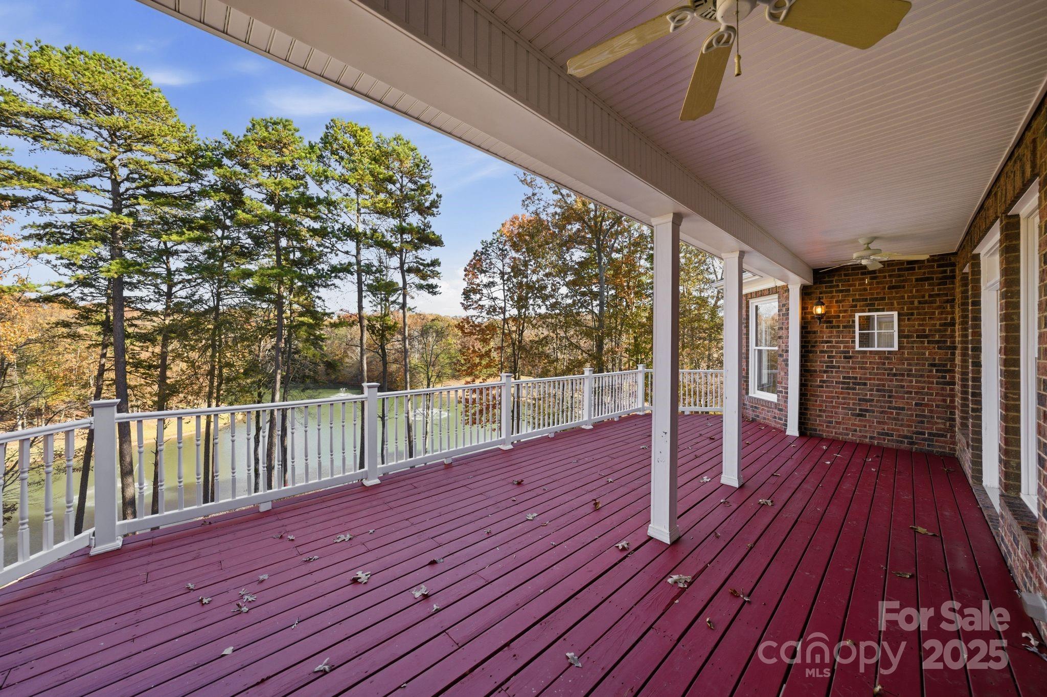 211 Harbor Ridge Drive