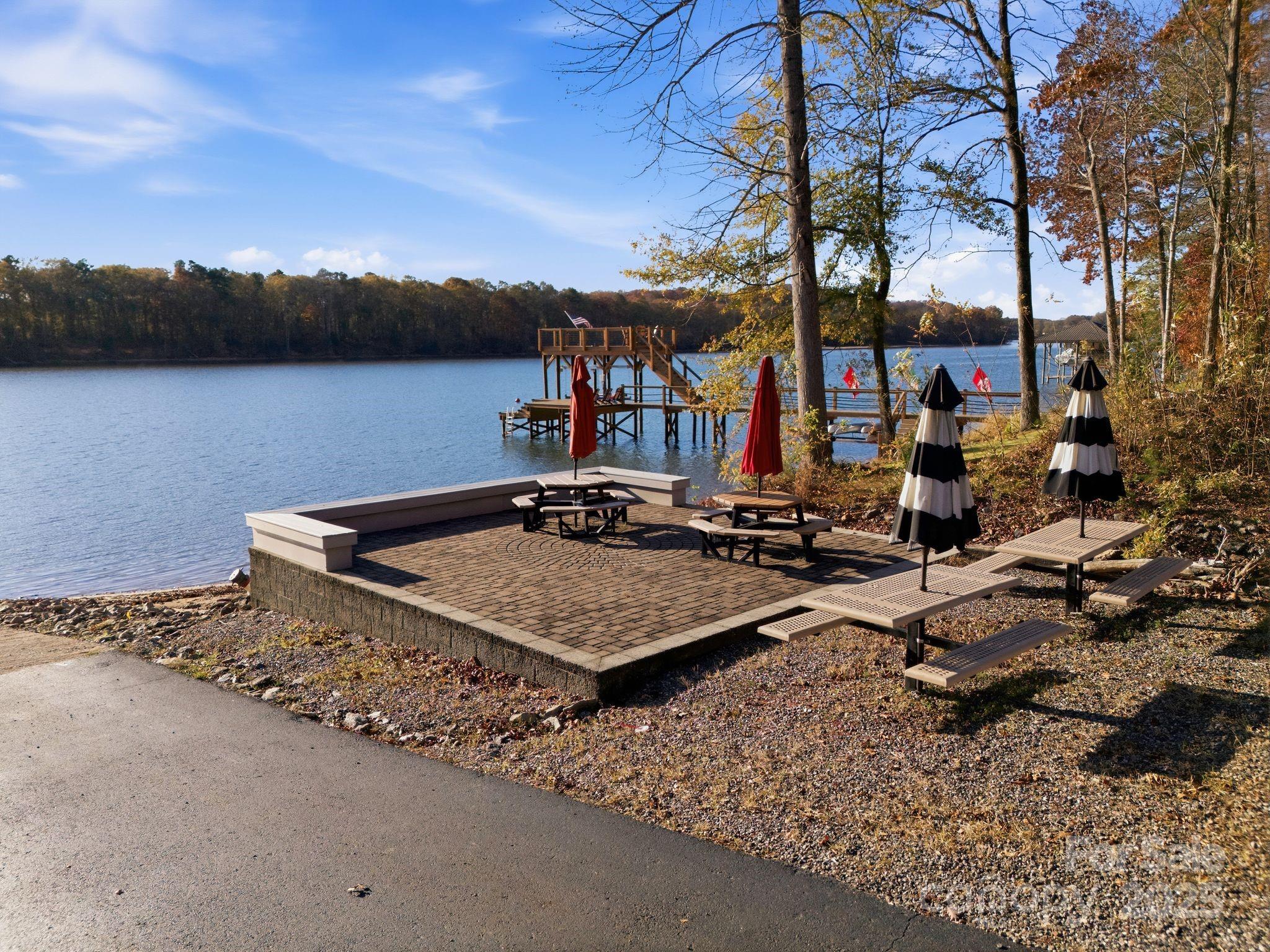 211 Harbor Ridge Drive