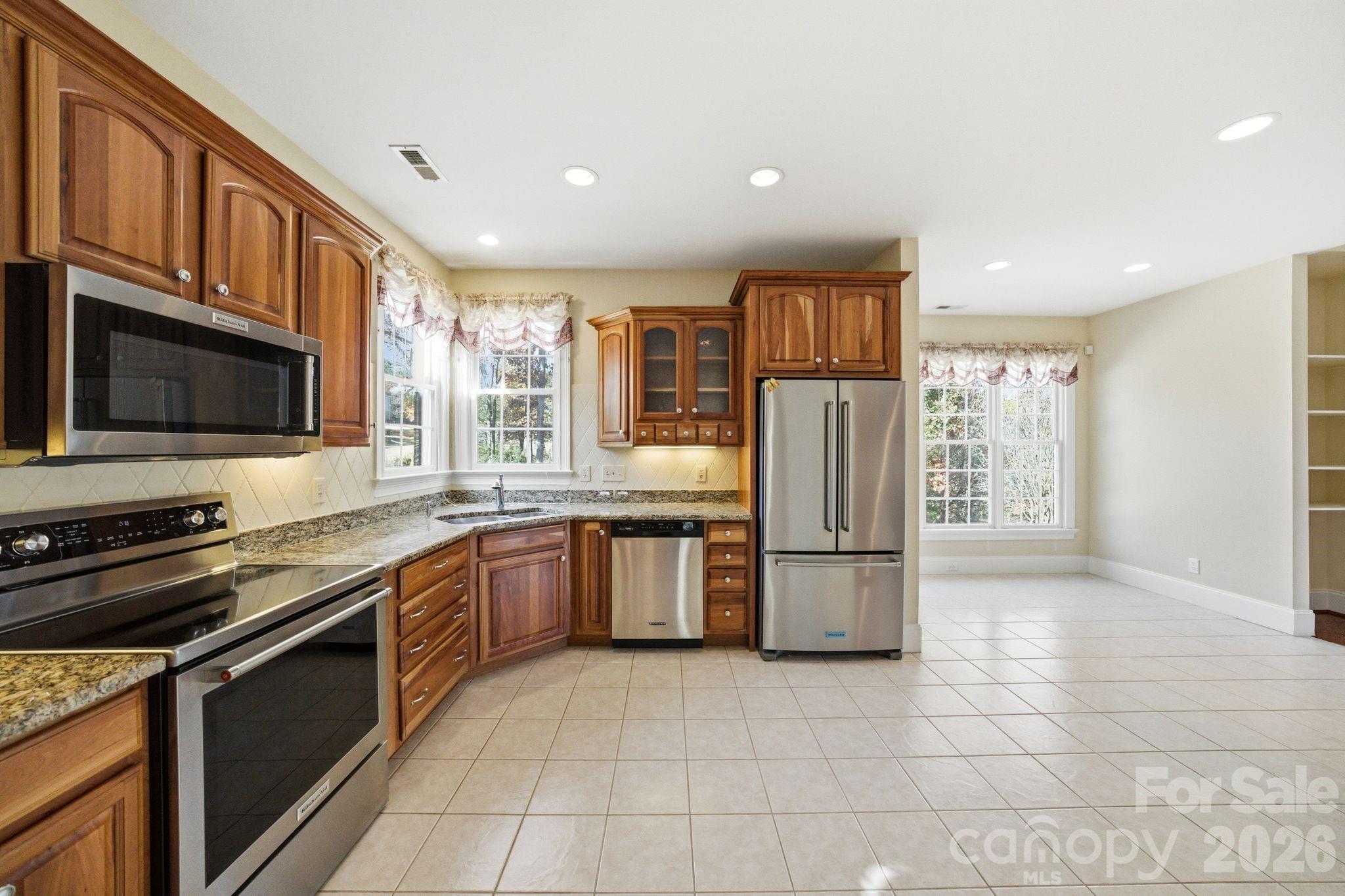 211 Harbor Ridge Drive