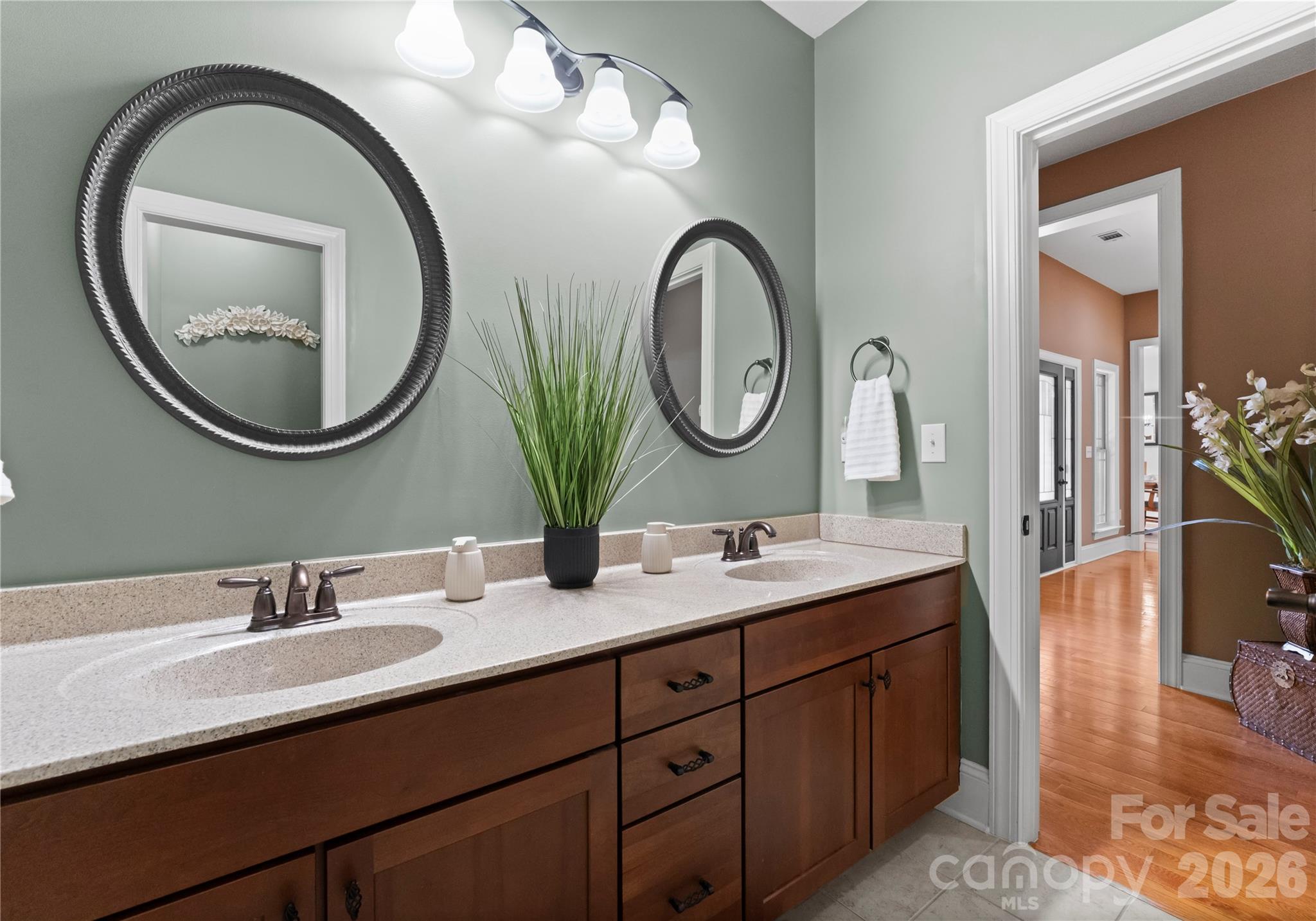 860 Arrow Point Lane