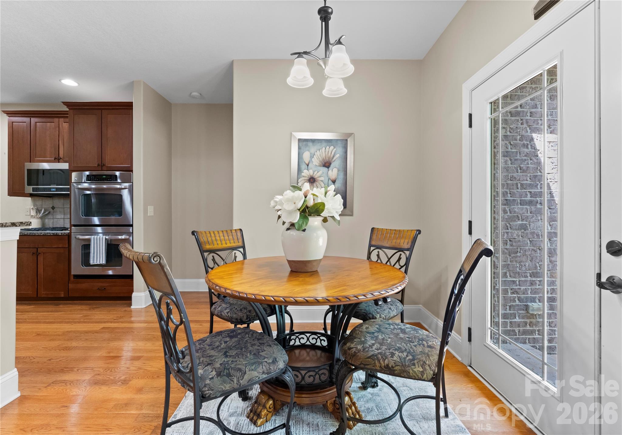 860 Arrow Point Lane