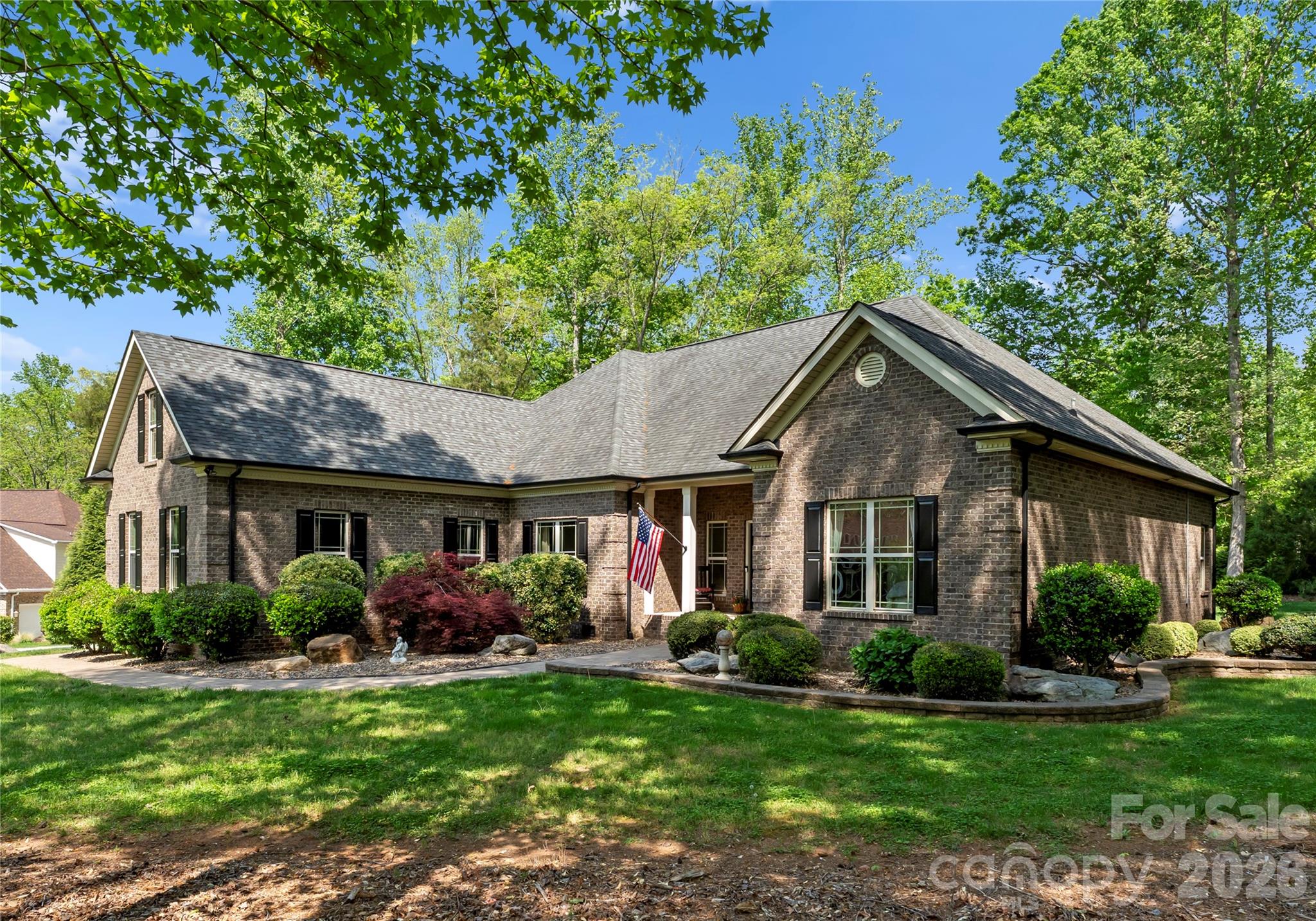 860 Arrow Point Lane