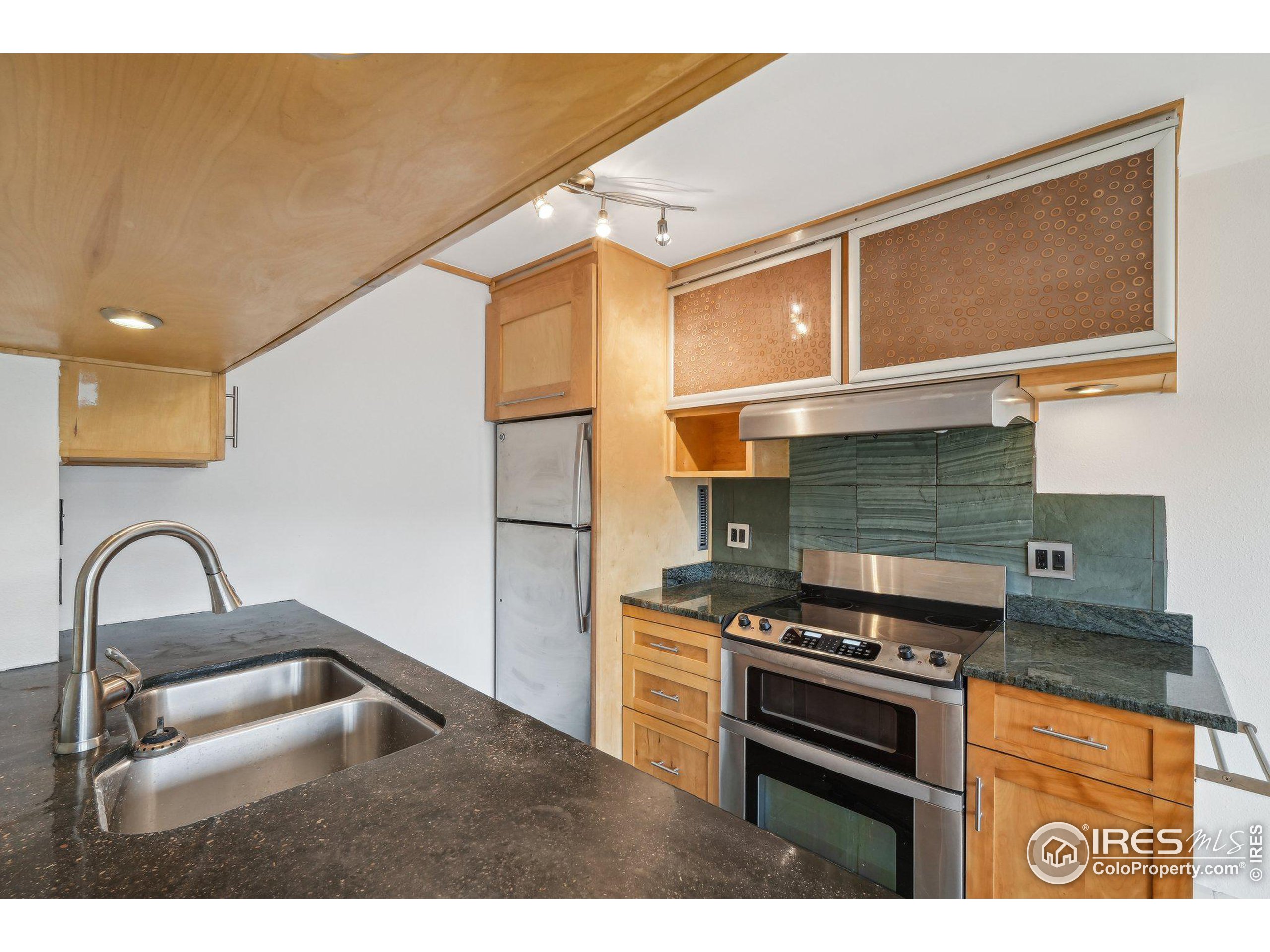 3050 Corona Trl 305-M