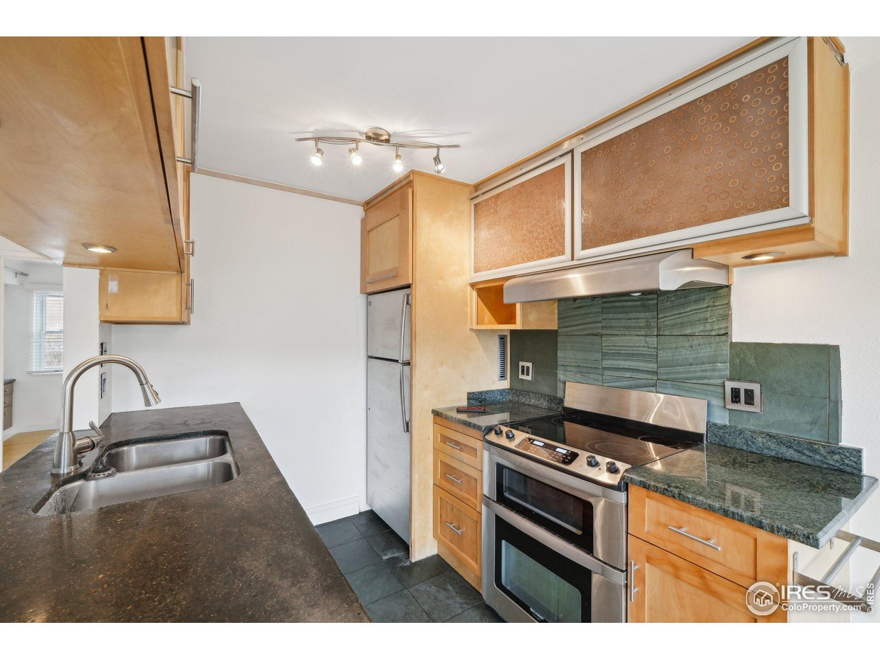 3050 Corona Trl 305-M