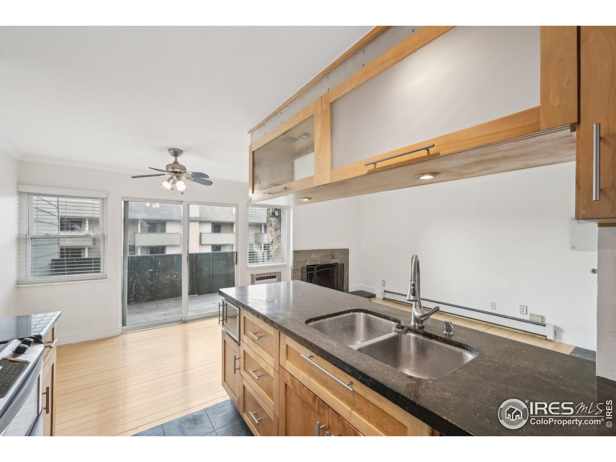 3050 Corona Trl 305-M