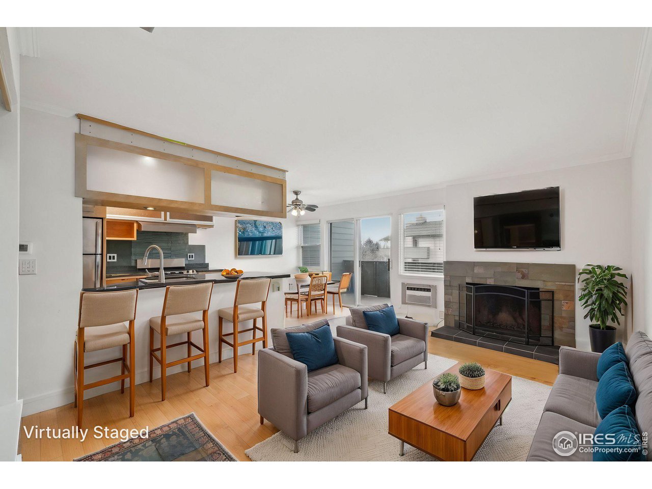 3050 Corona Trl 305-M