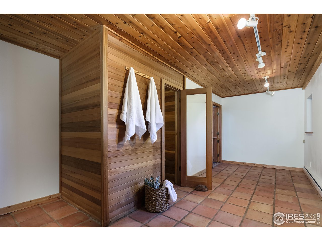 1740 Spring Gulch Dr