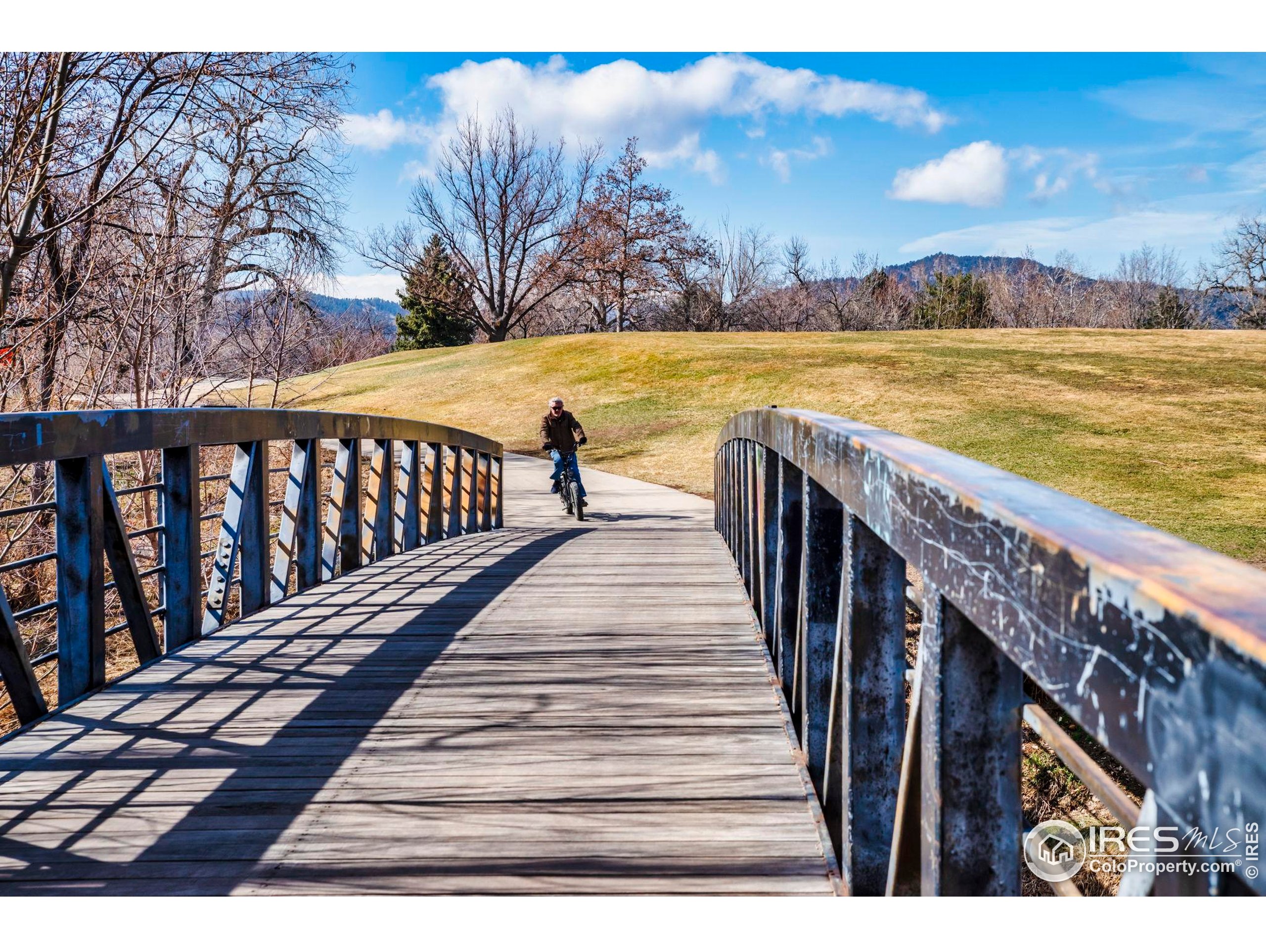 2879 Shadow Creek Dr 306