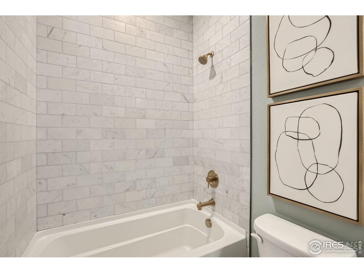 2759 Bear Springs Cir