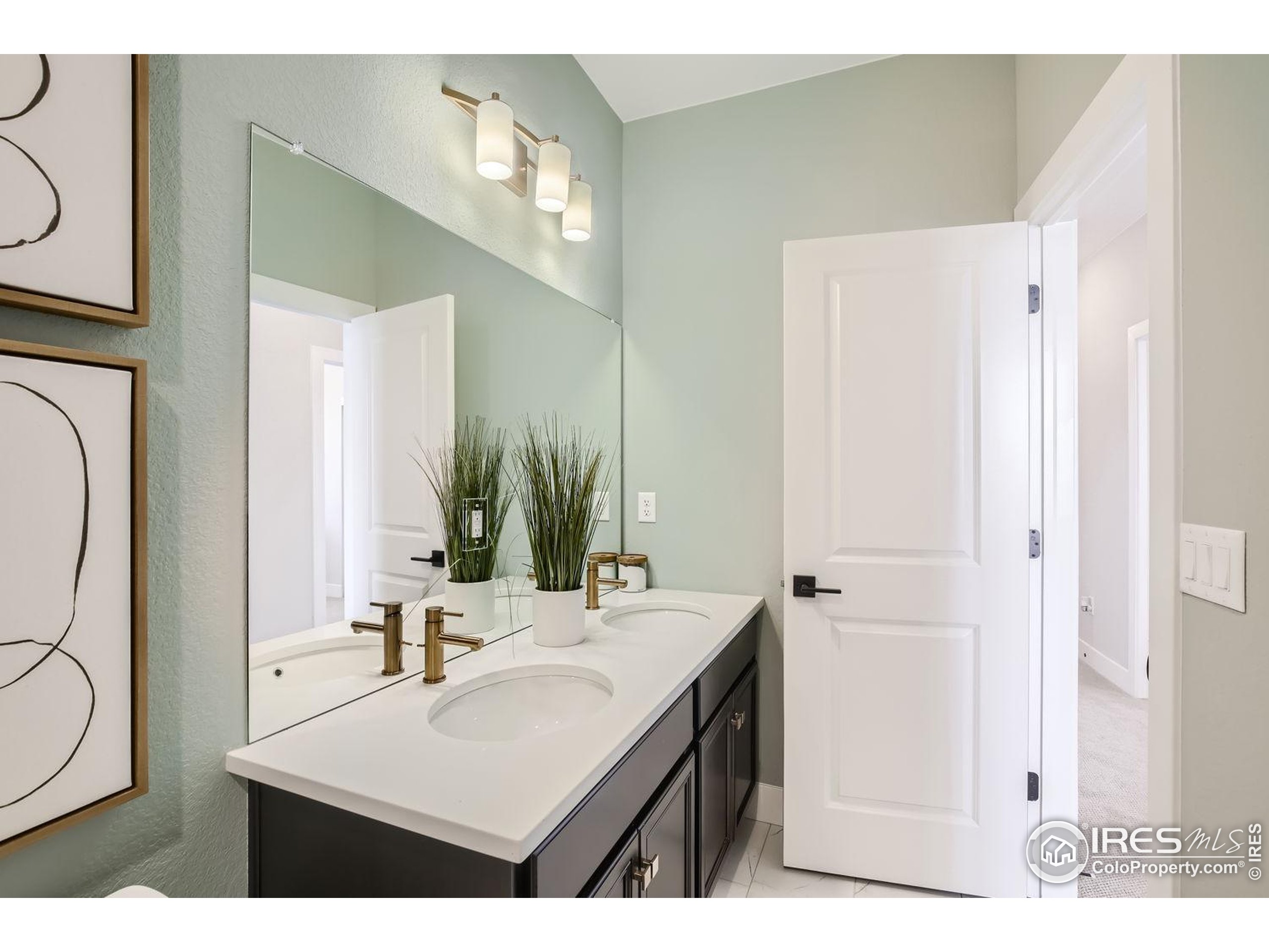 2759 Bear Springs Cir