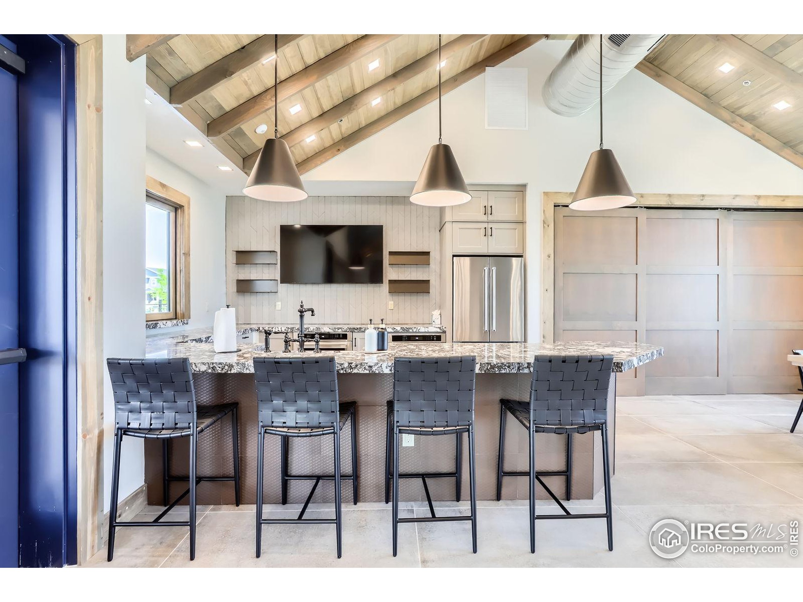 2759 Bear Springs Cir