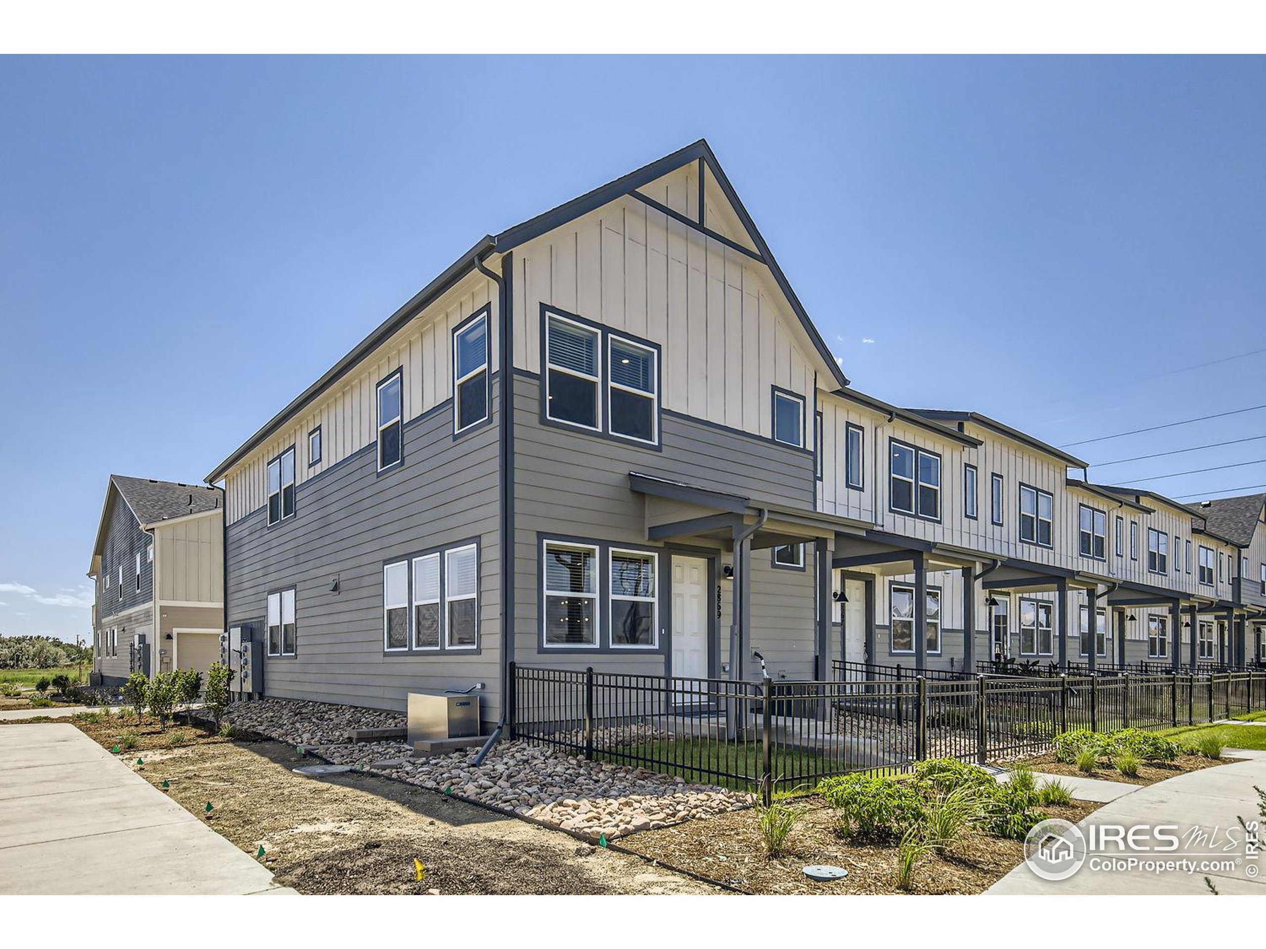 2759 Bear Springs Cir