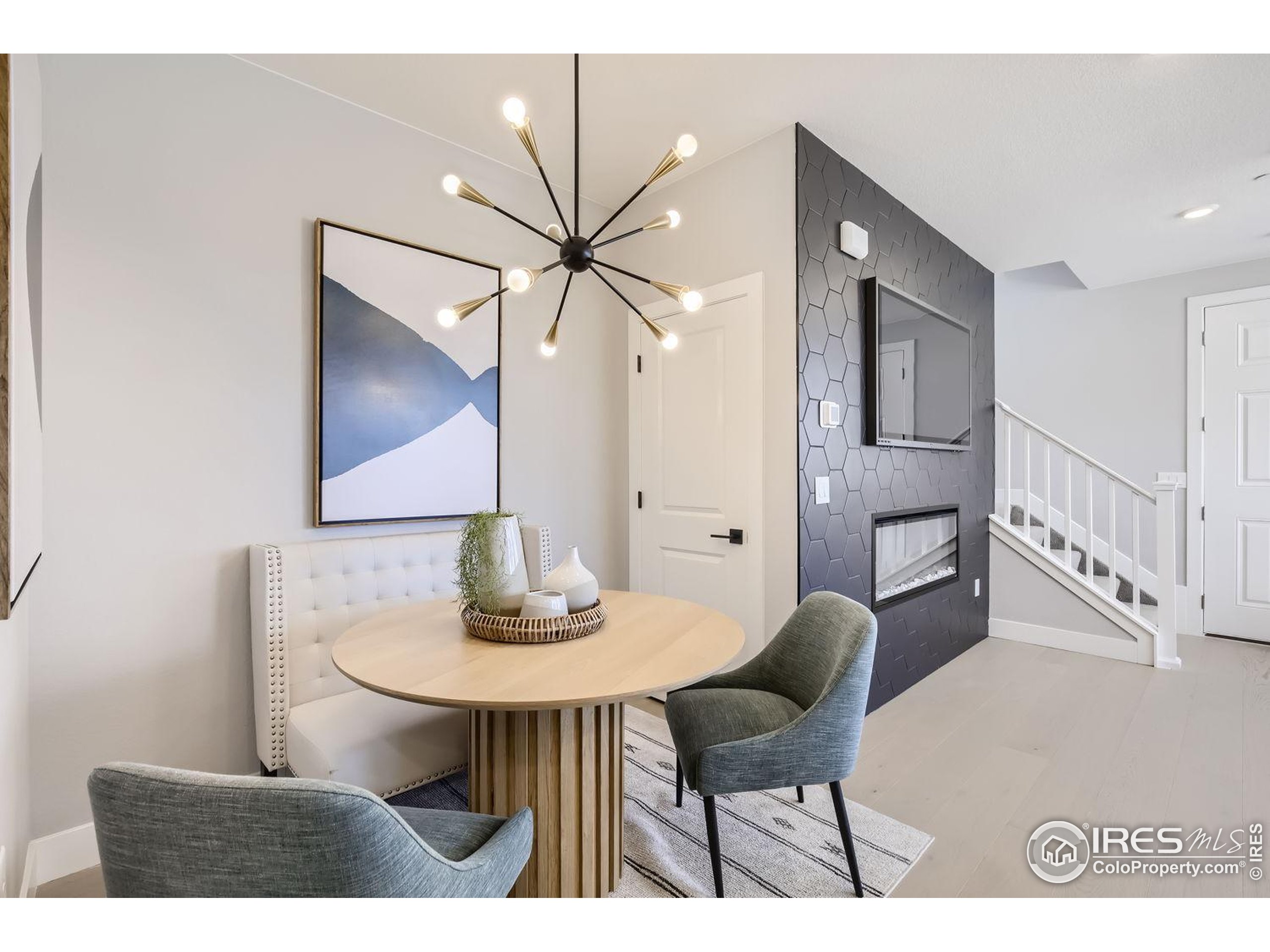 2759 Bear Springs Cir