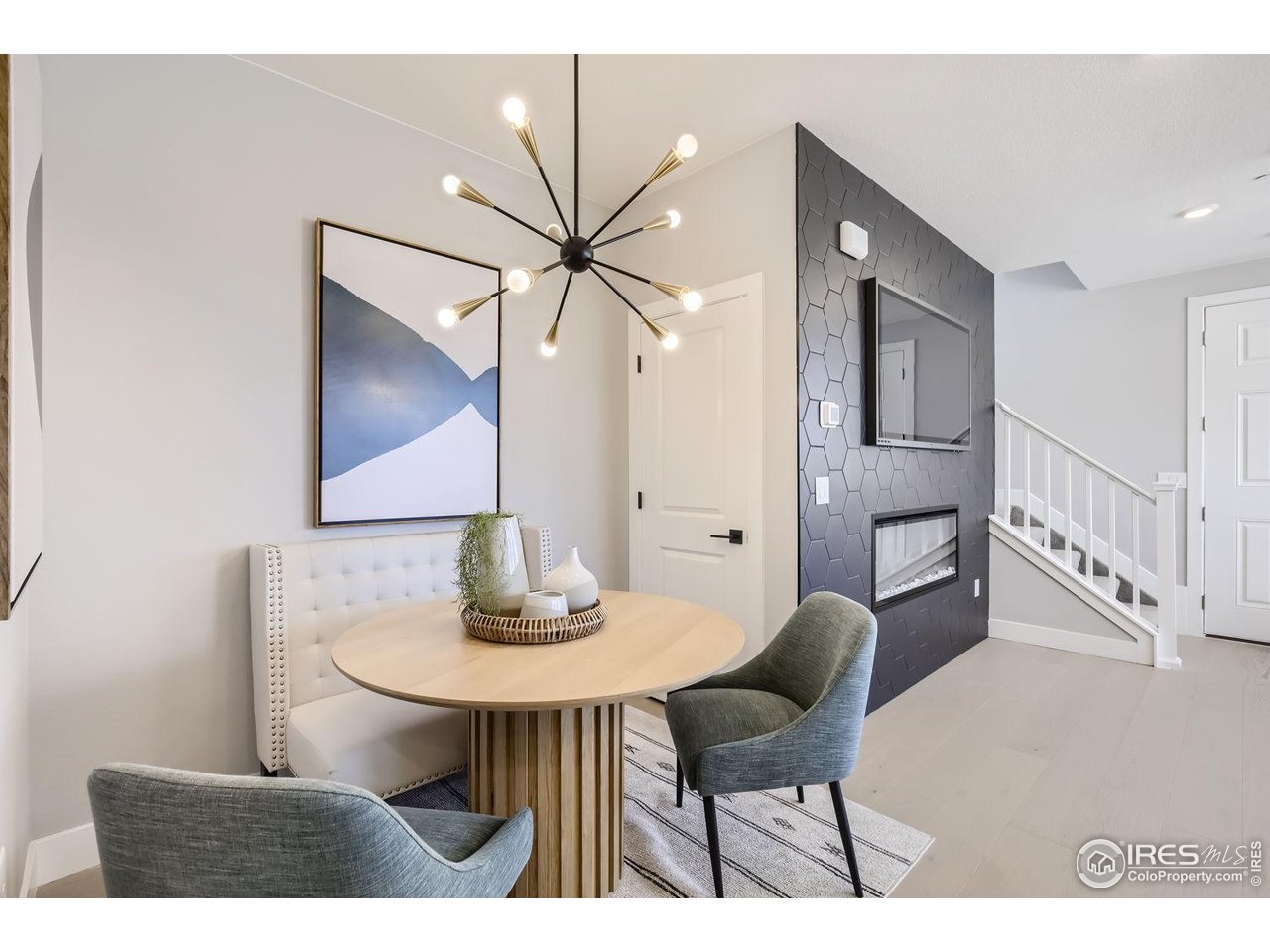 2759 Bear Springs Cir