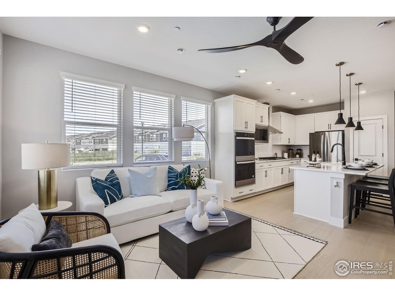 2759 Bear Springs Cir