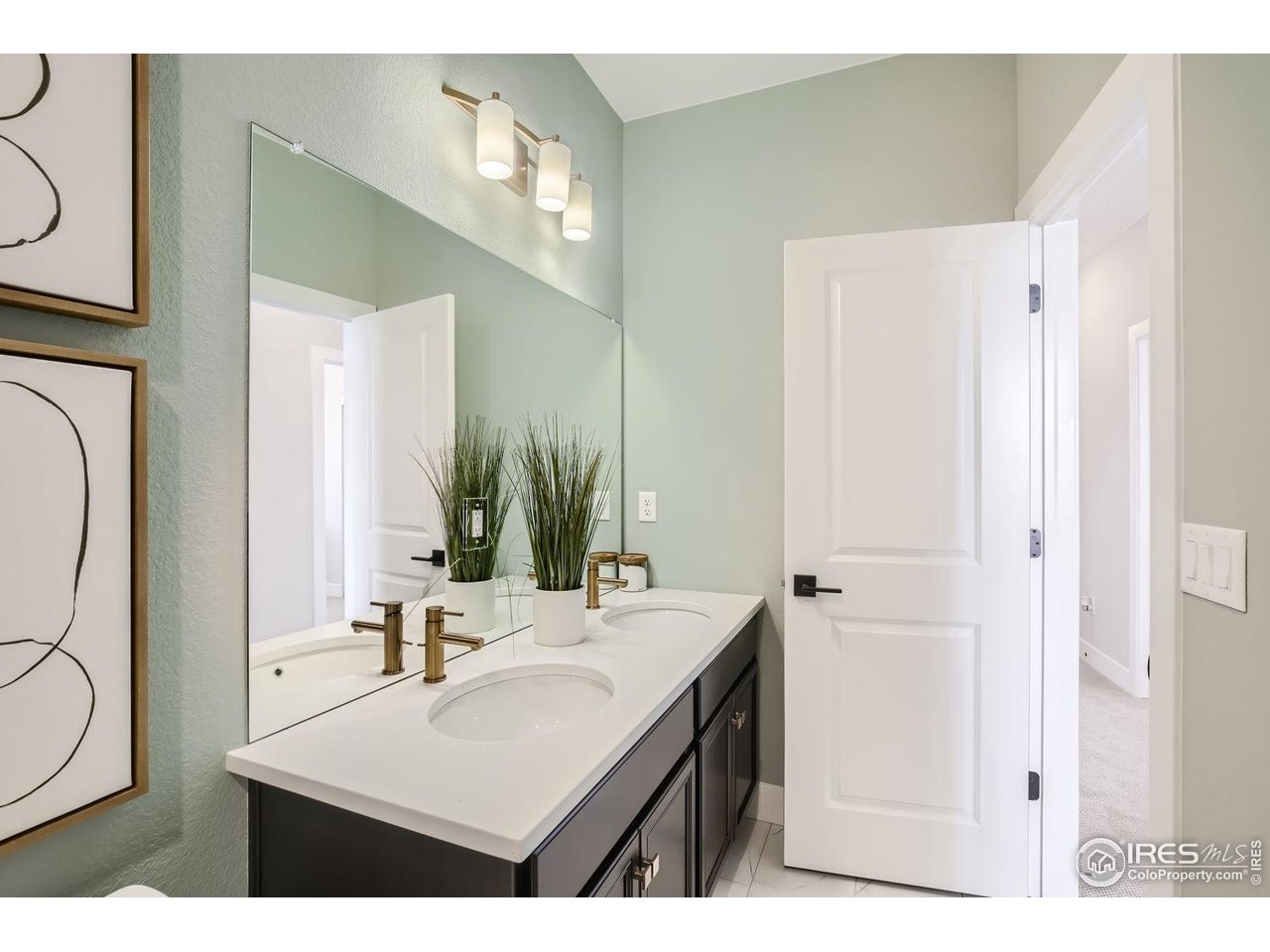 2759 Bear Springs Cir