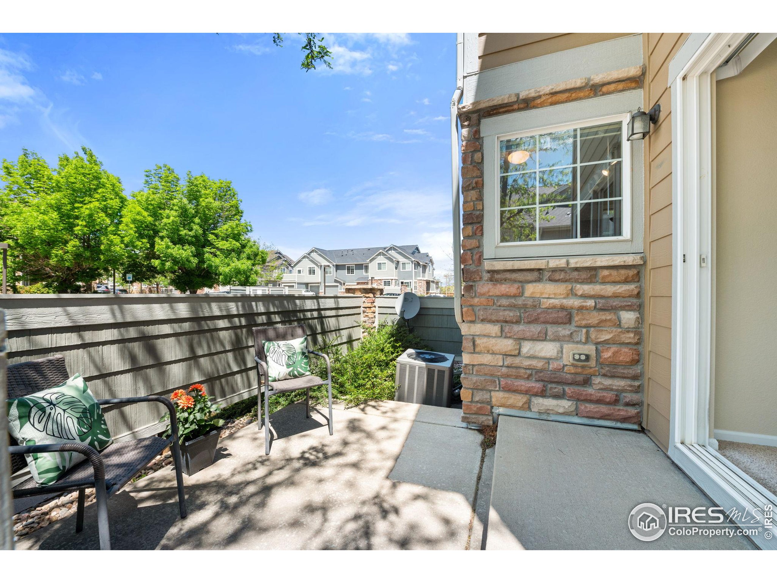 14300 Waterside Ln V1