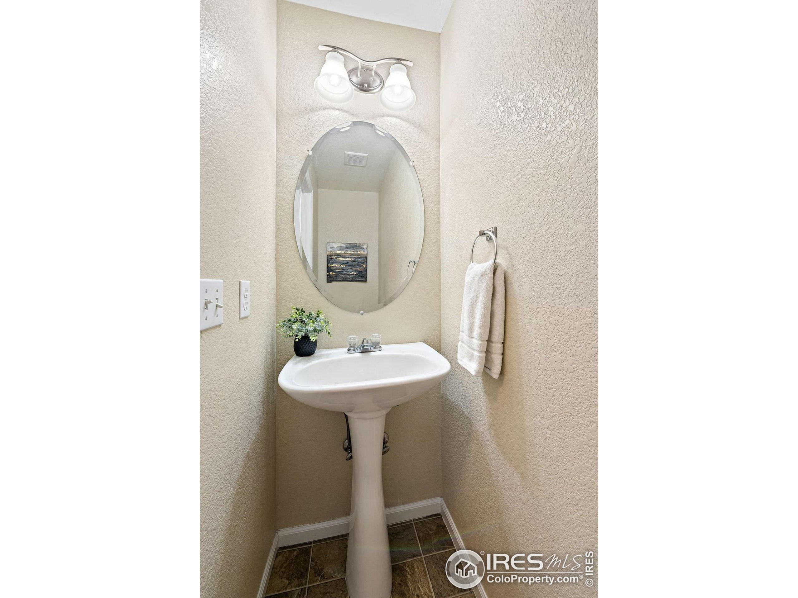 14300 Waterside Ln V1