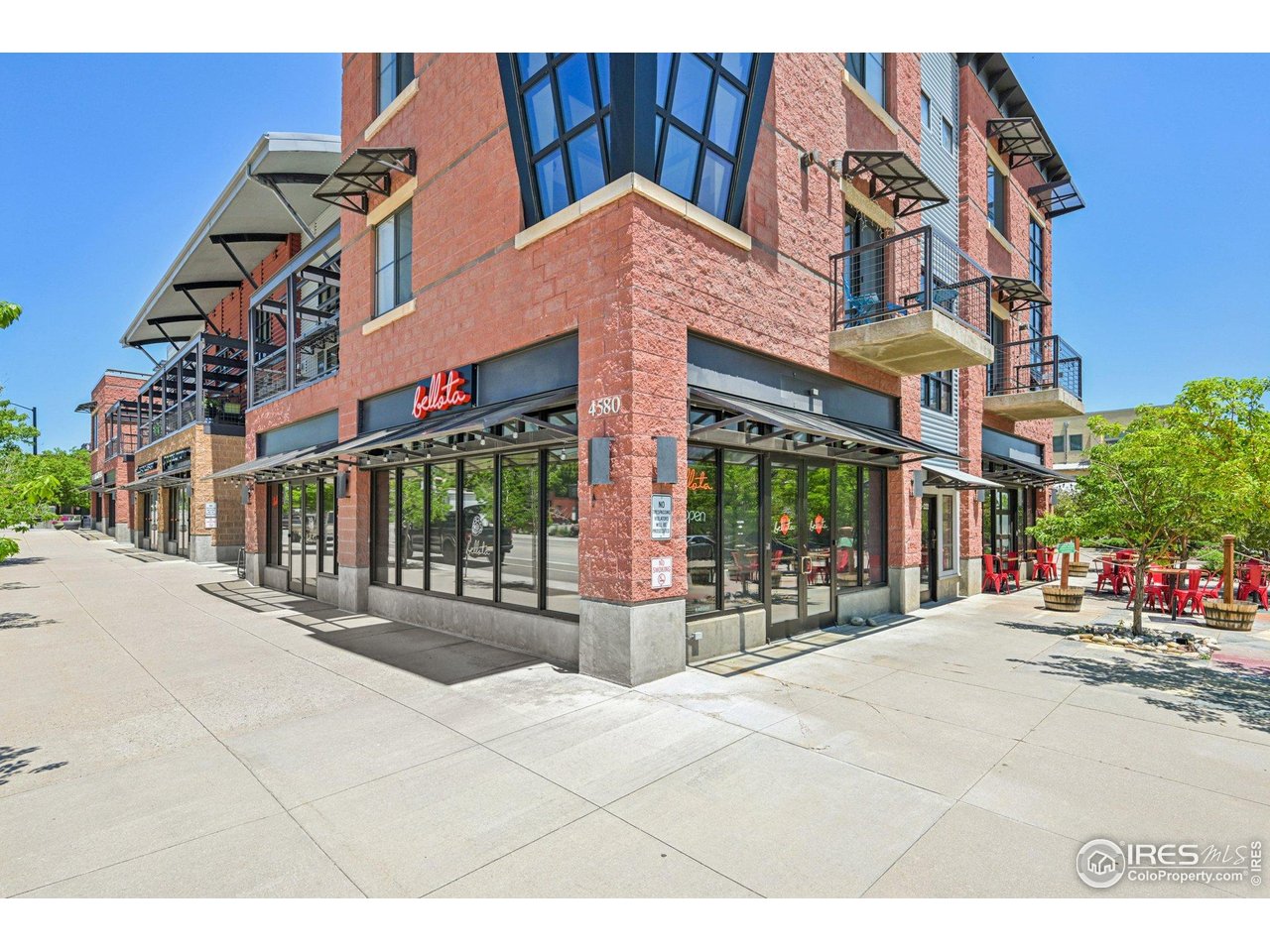 1200 Yarmouth Ave 237