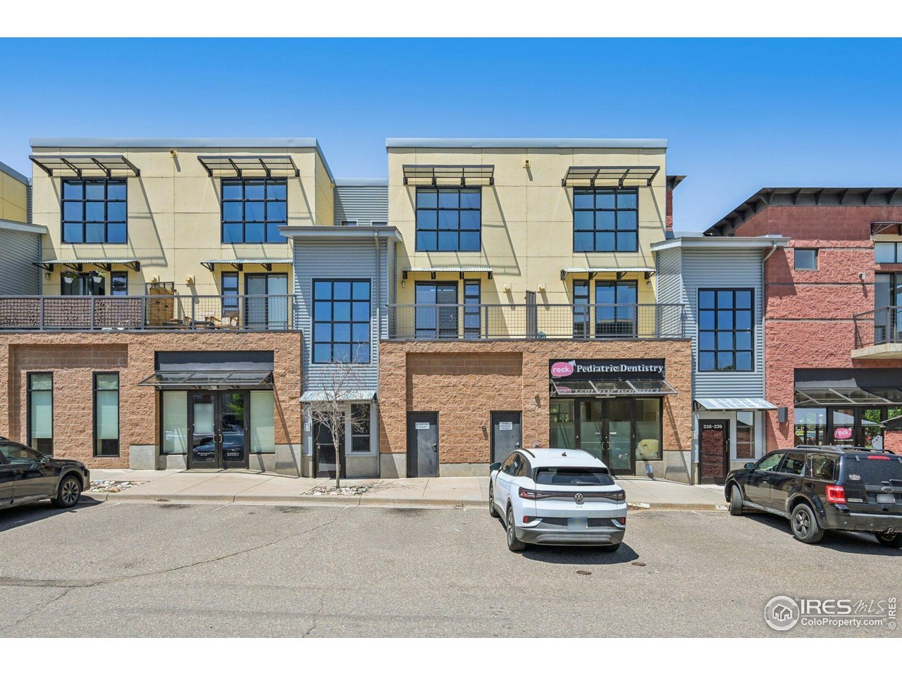 1200 Yarmouth Ave 237