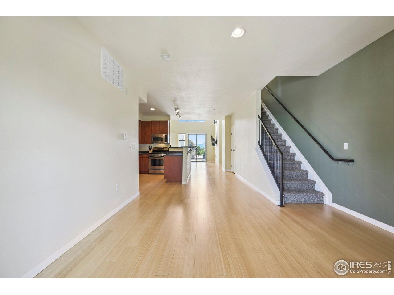 1200 Yarmouth Ave 237