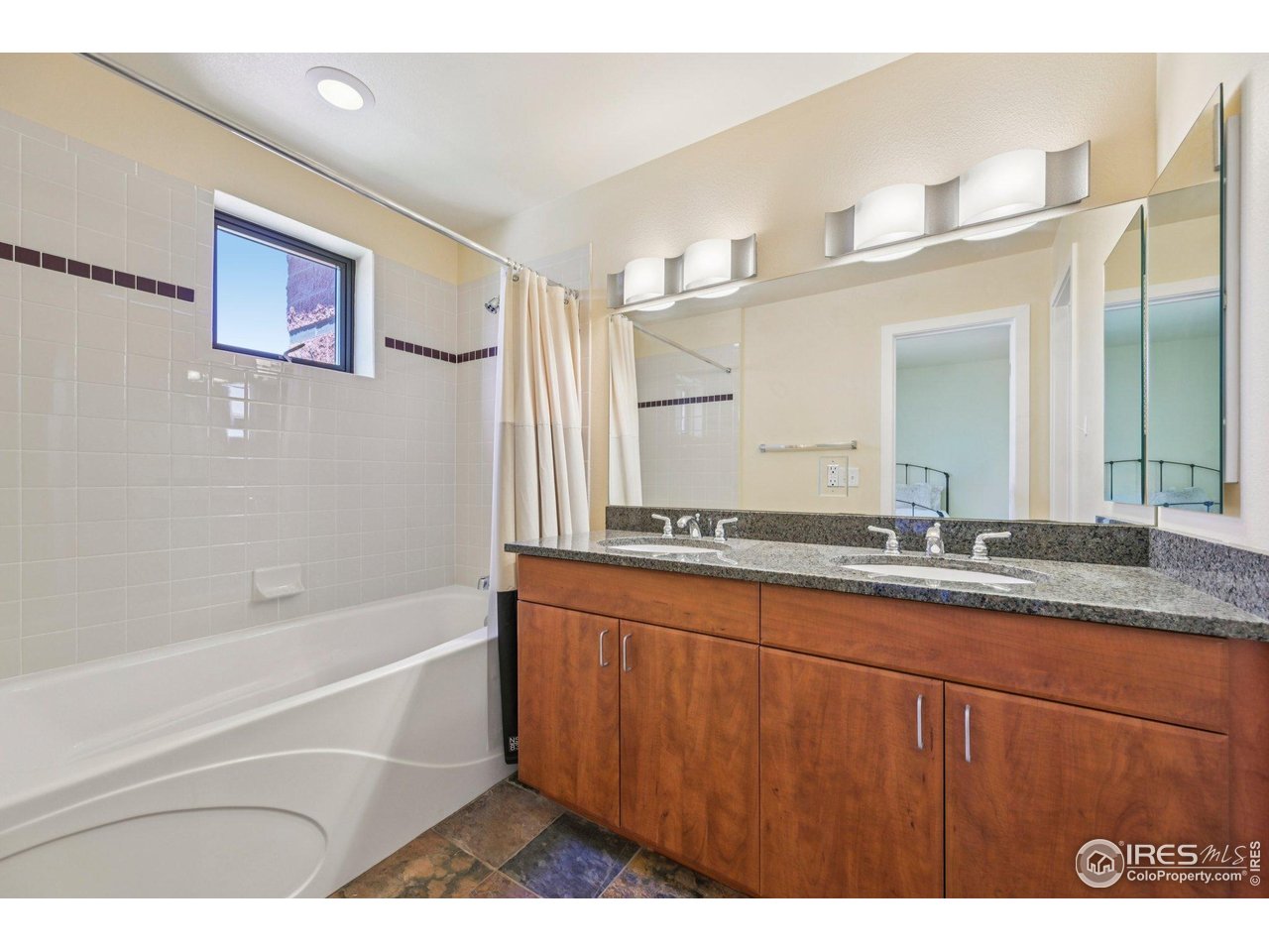 1200 Yarmouth Ave 237