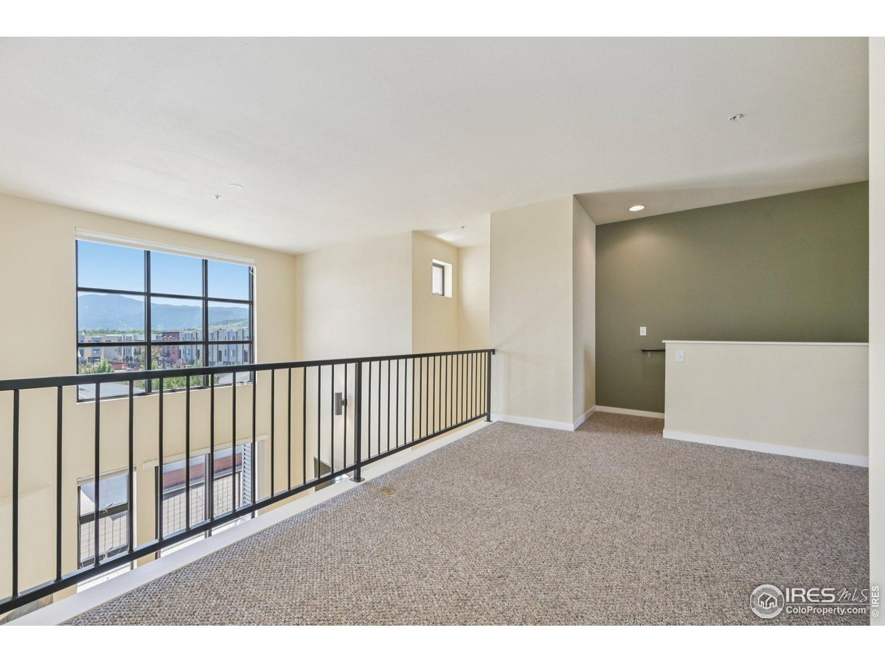 1200 Yarmouth Ave 237