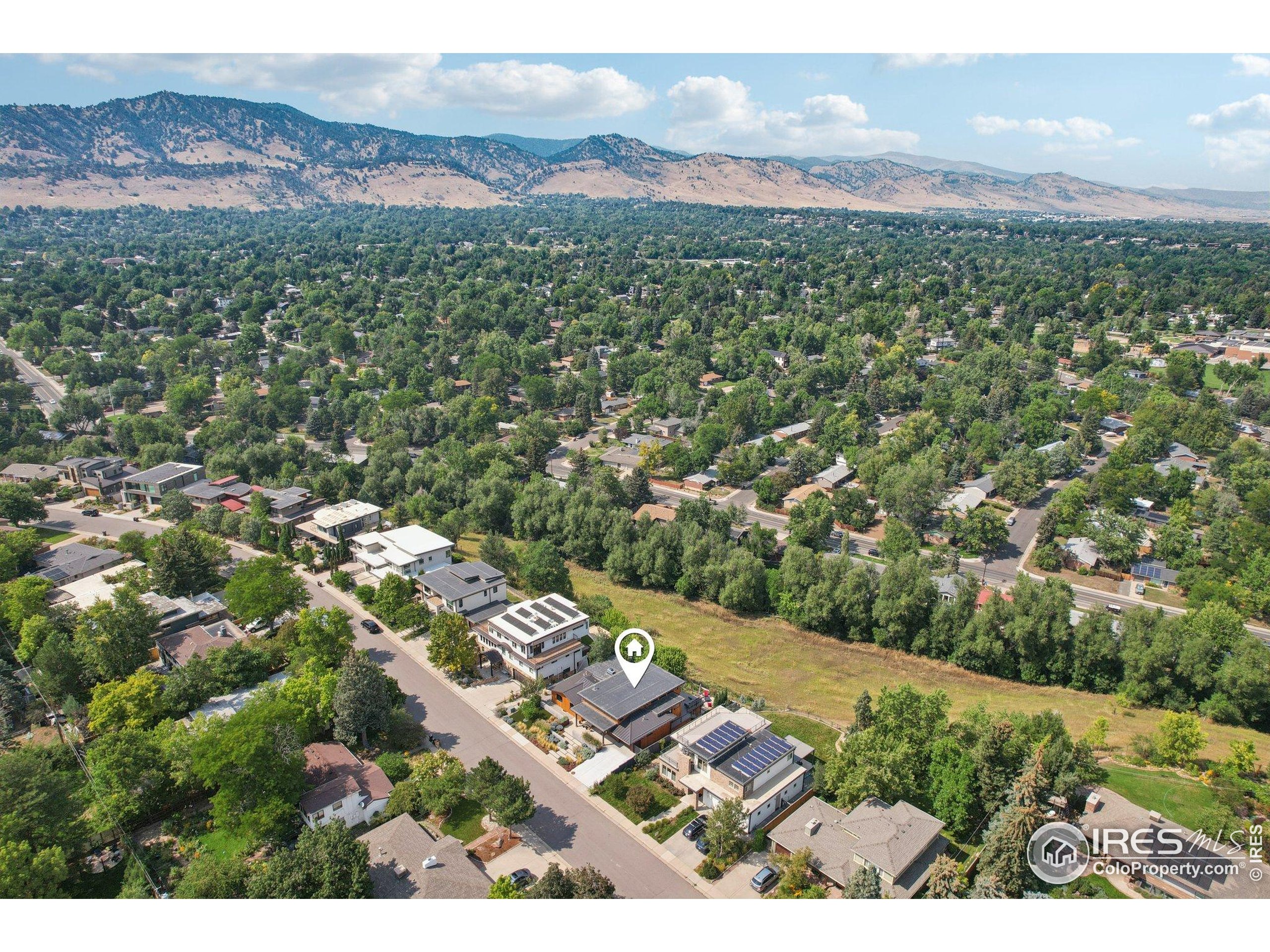 2085 Balsam Dr