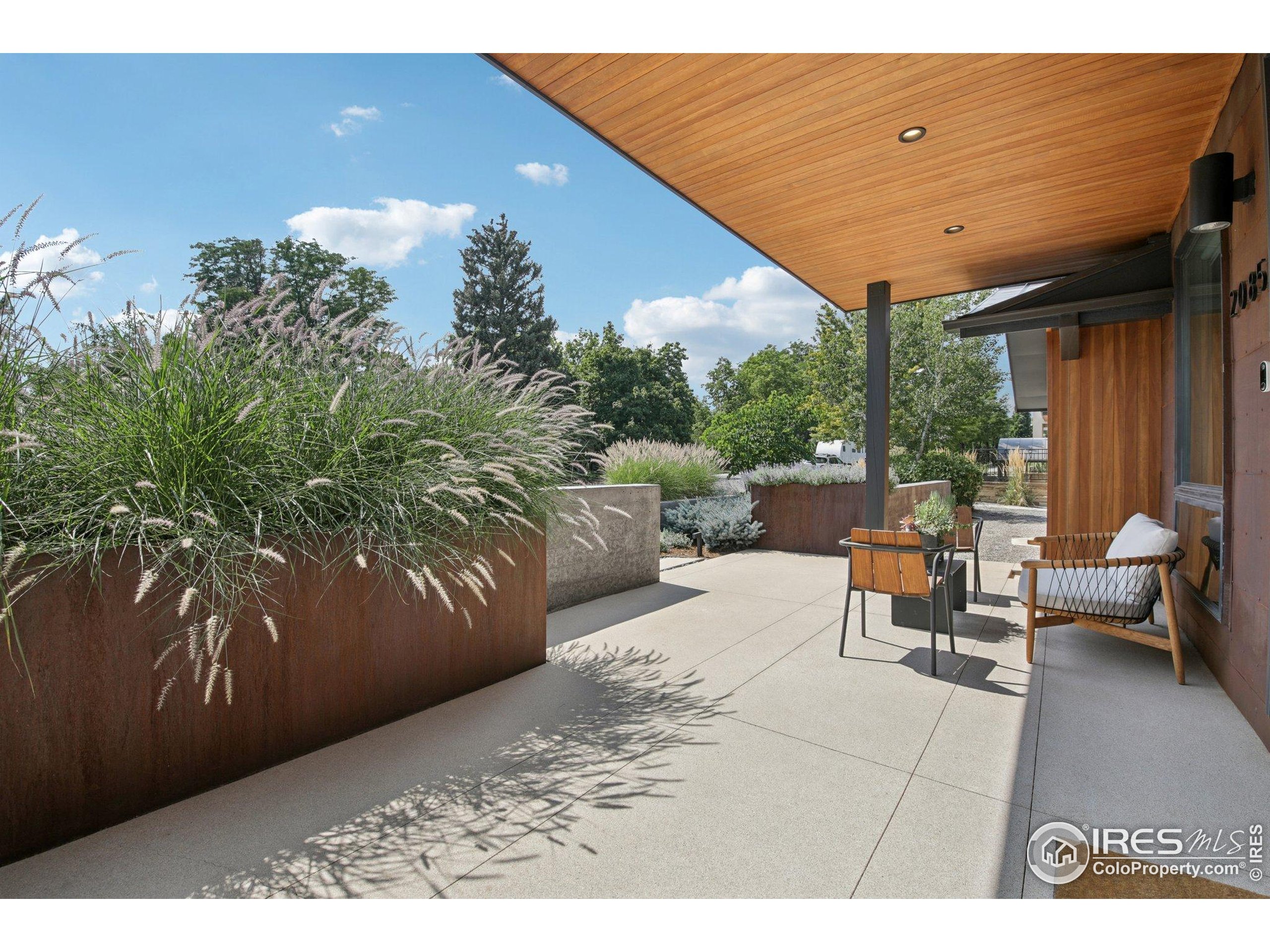 2085 Balsam Dr