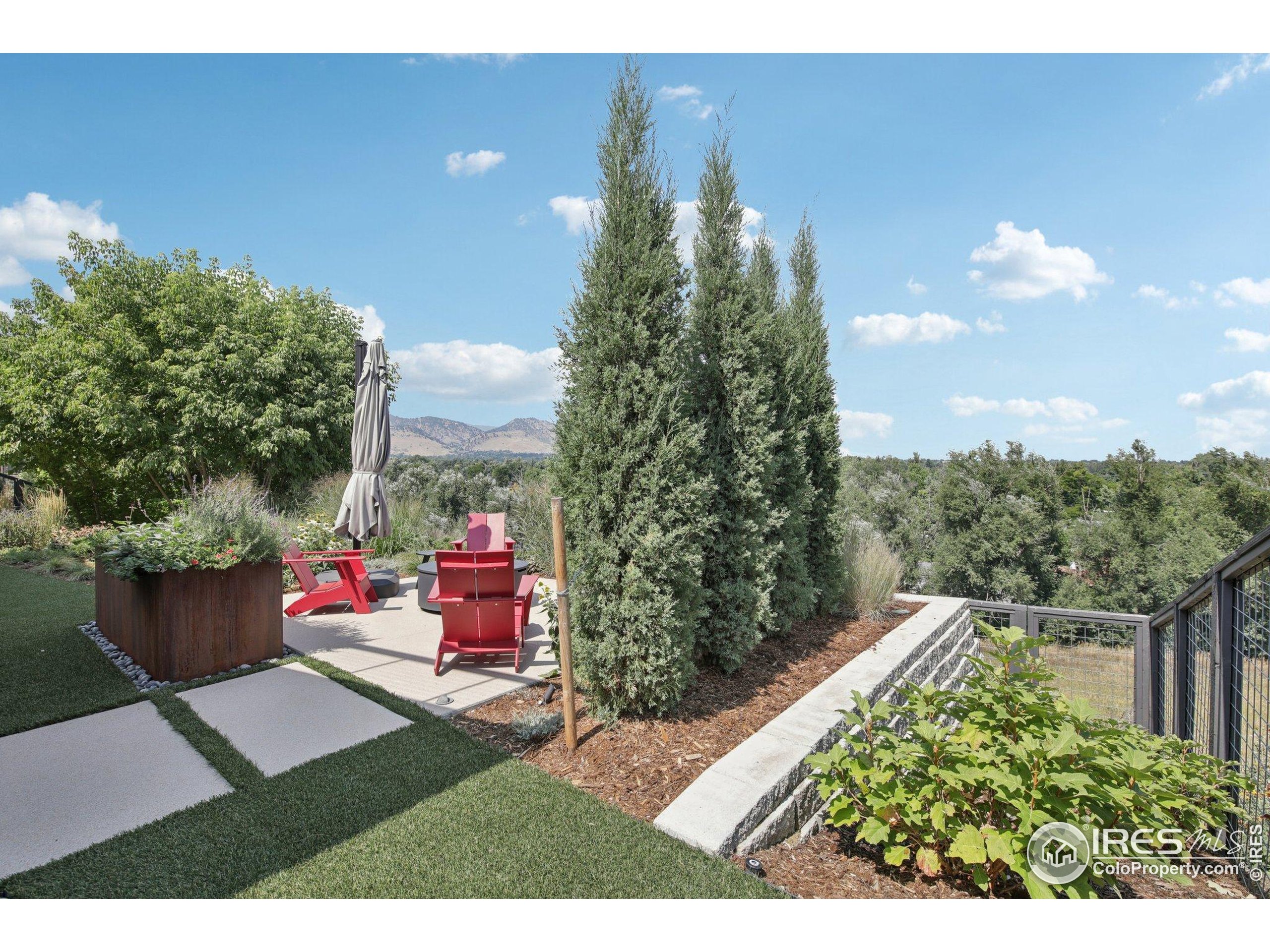2085 Balsam Dr