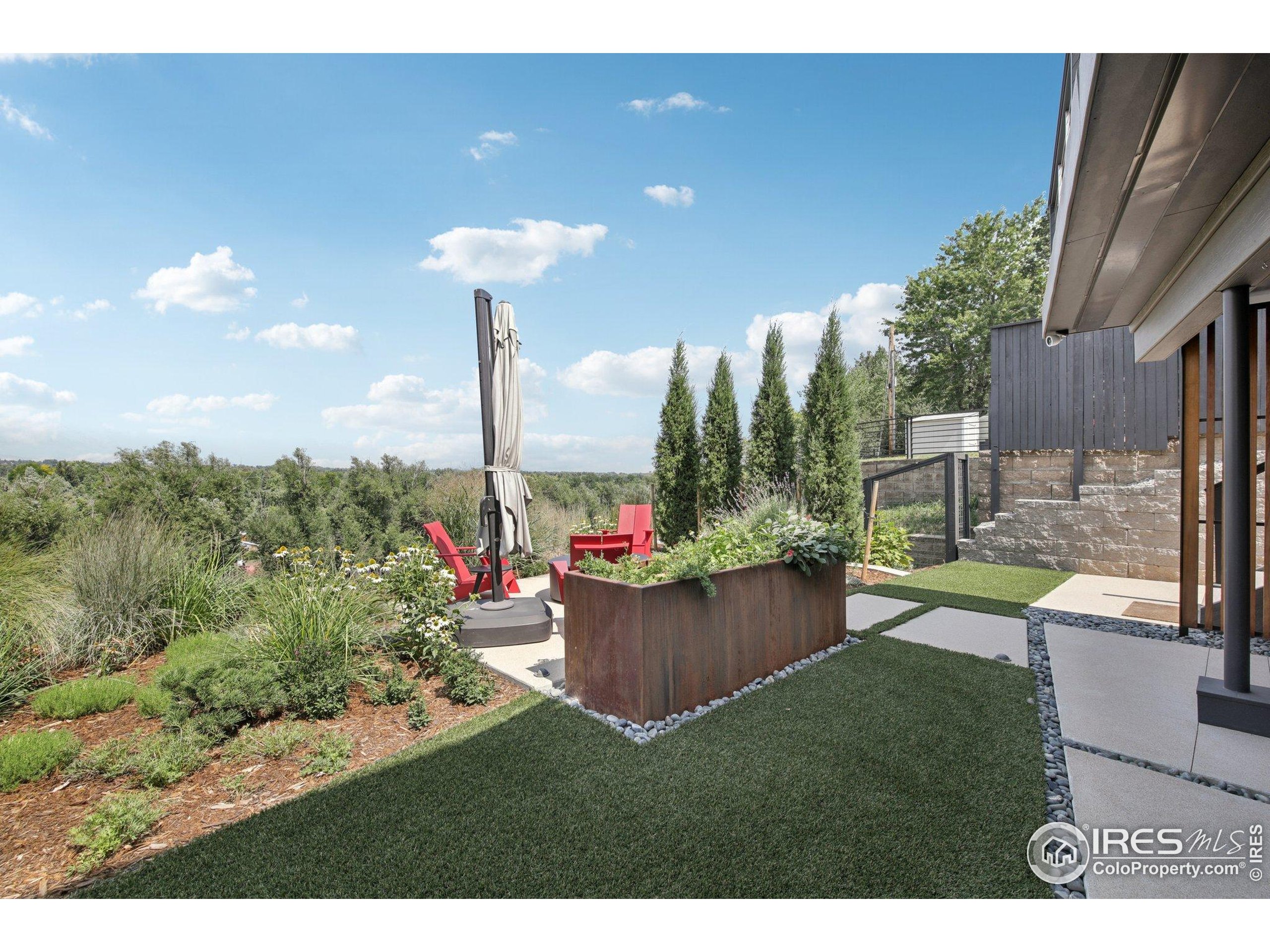 2085 Balsam Dr