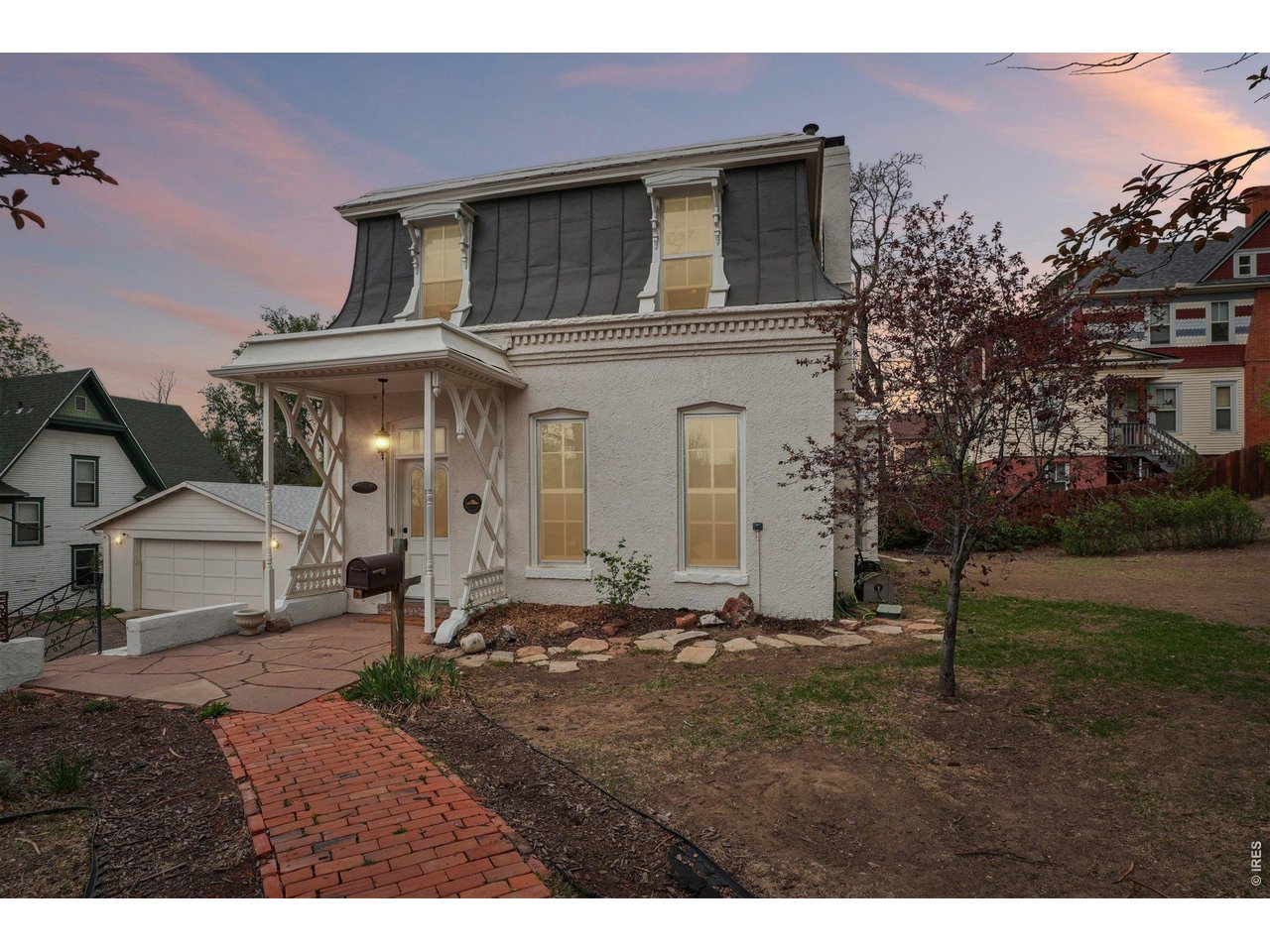 255 Pratt St