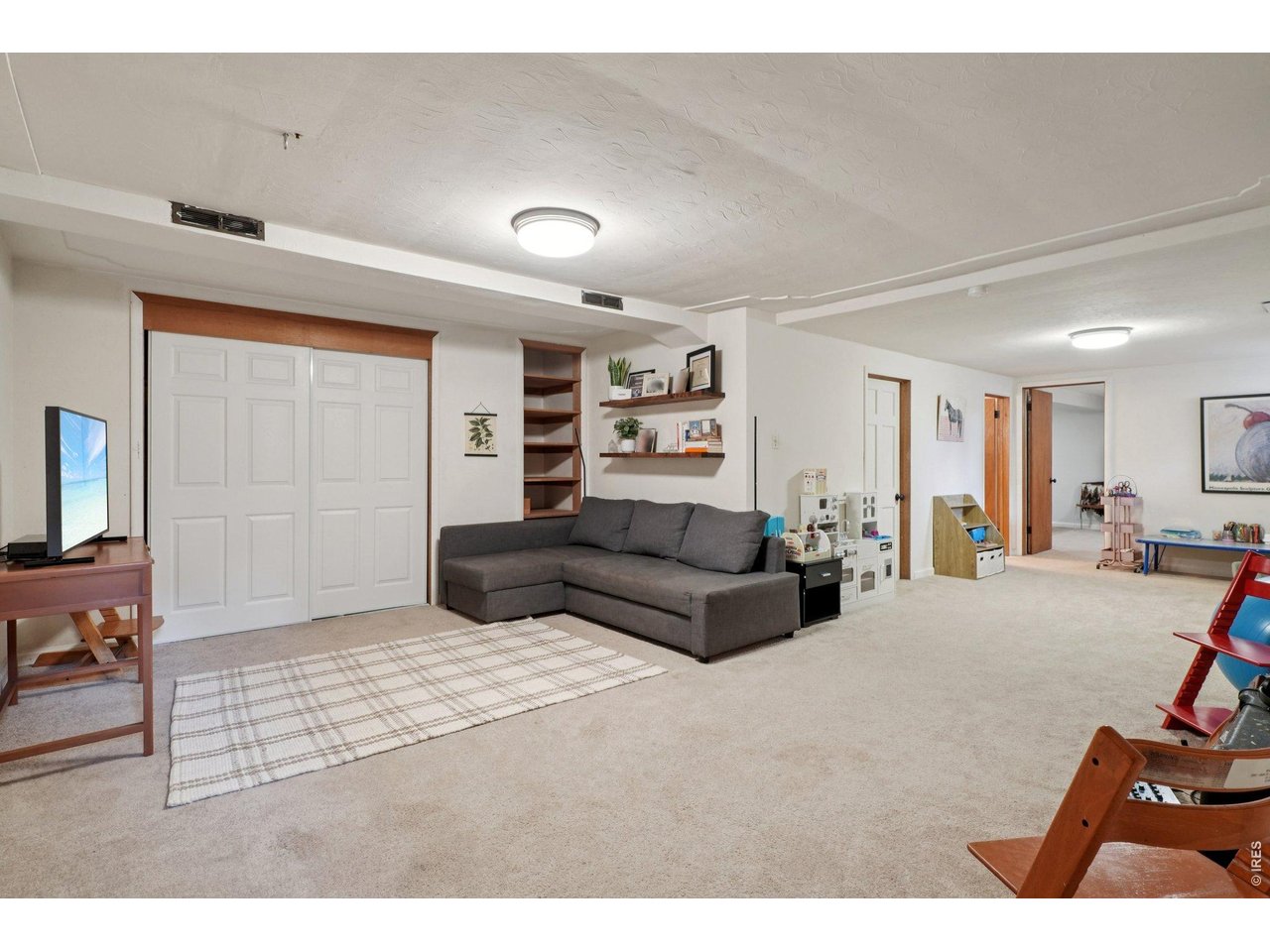 255 Pratt St