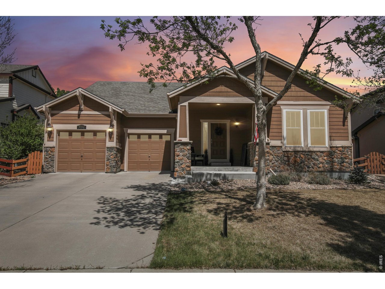 4553 Red Deer Trl