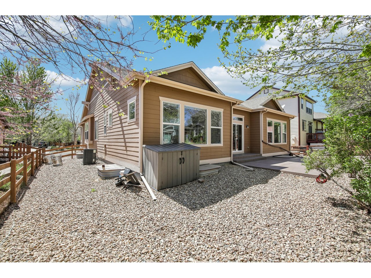4553 Red Deer Trl
