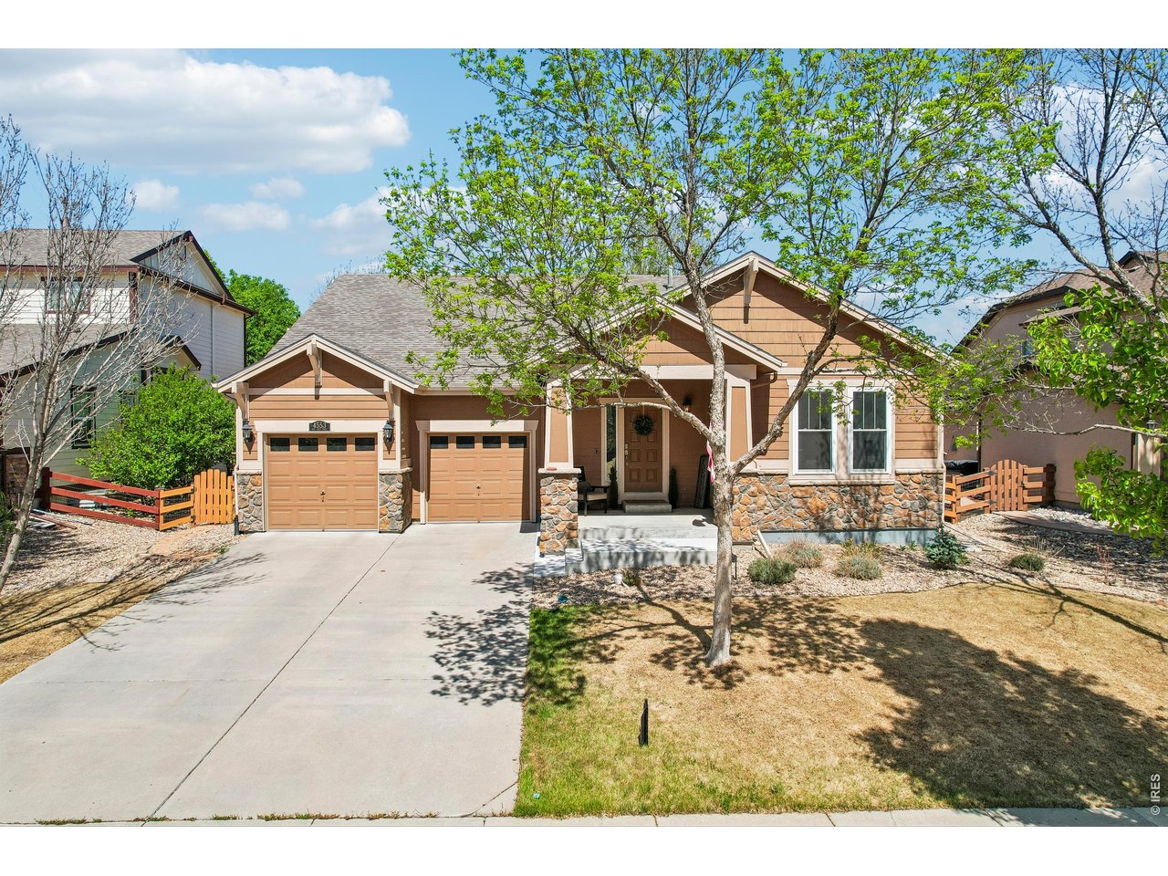 4553 Red Deer Trl