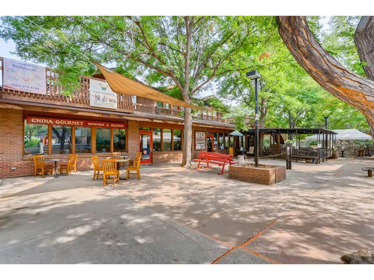 1476 Periwinkle Dr