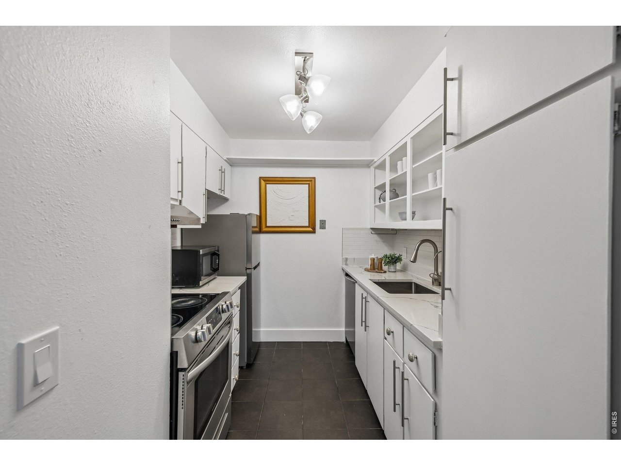 2227 Canyon Blvd 212A