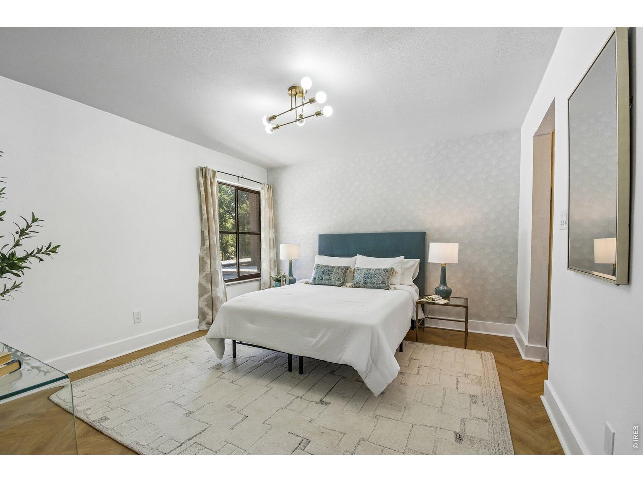 2227 Canyon Blvd 212A