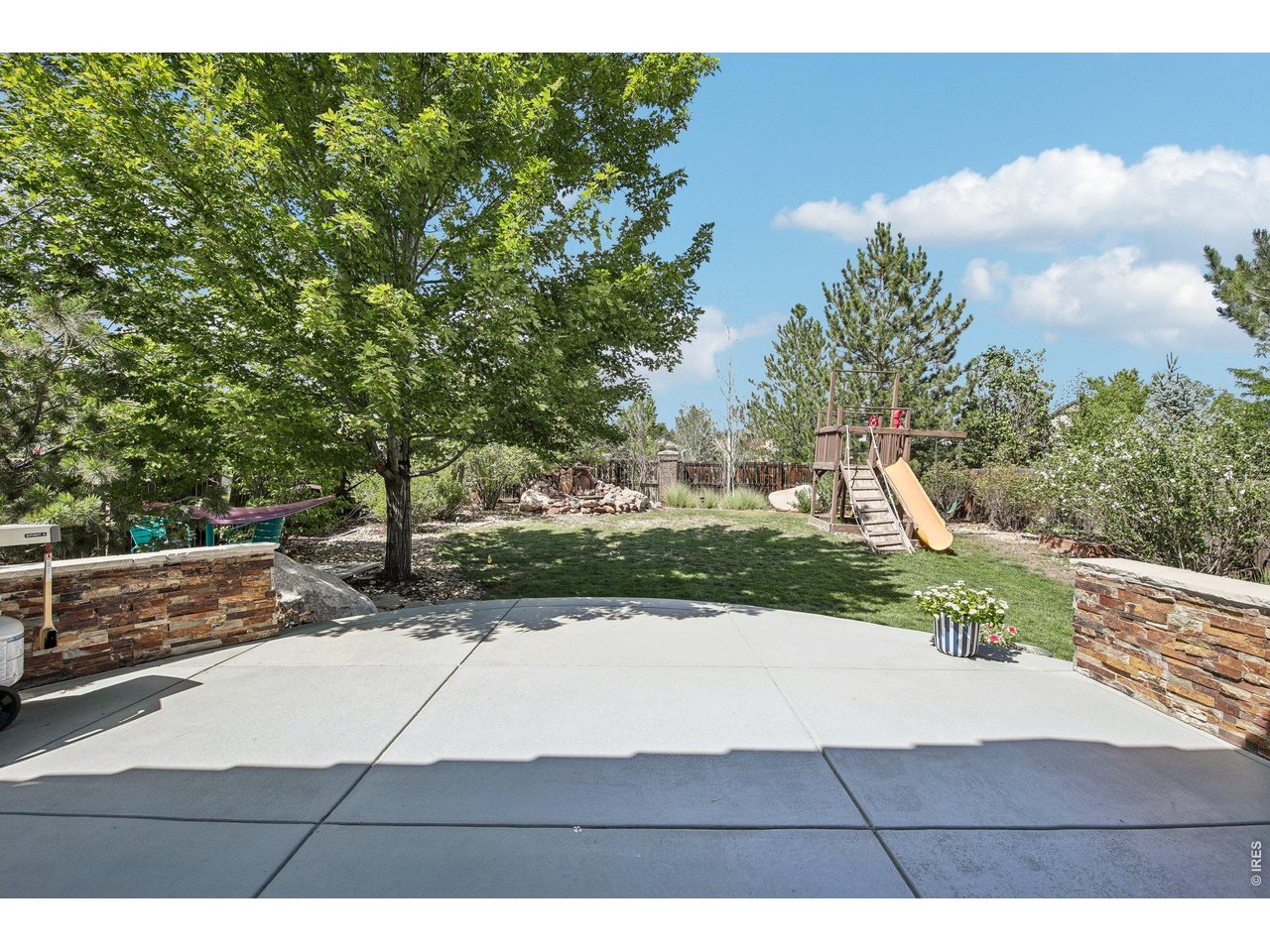 1413 Graham Cir
