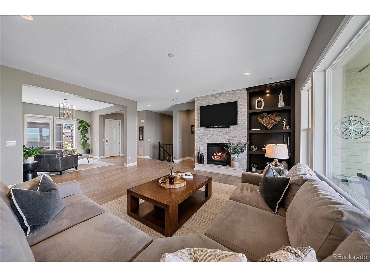 19661 W 95th Pl