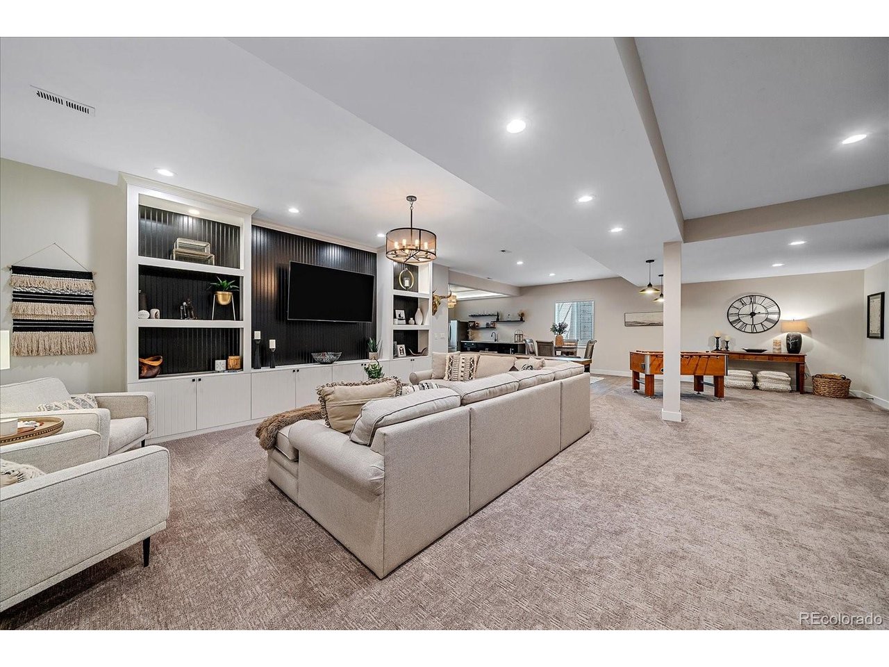 19661 W 95th Pl