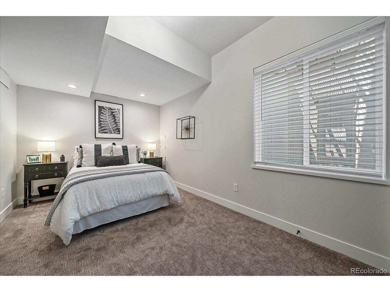 19661 W 95th Pl