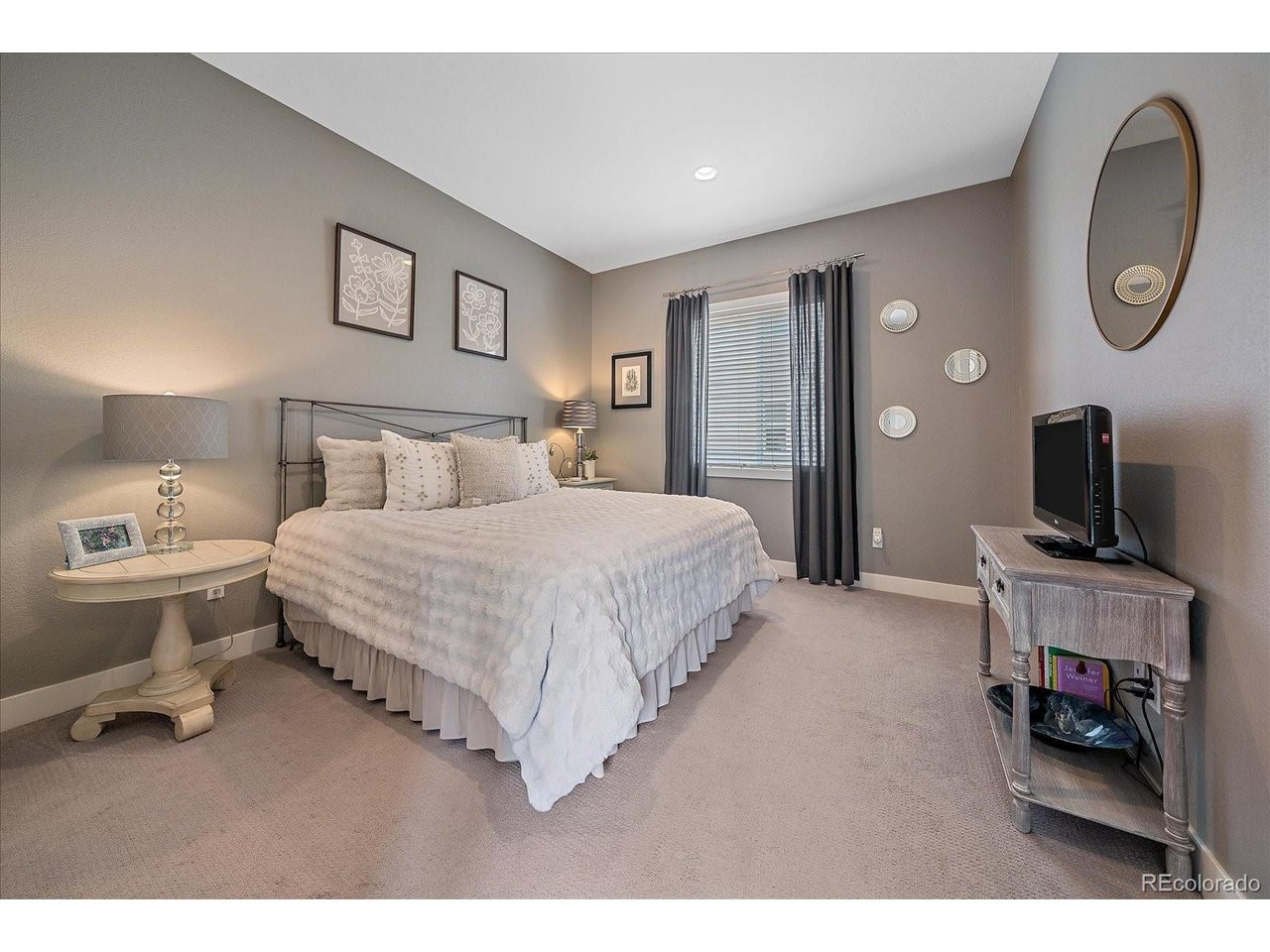 19661 W 95th Pl