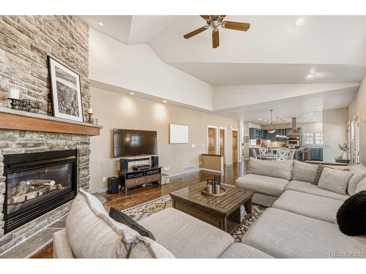 2248 Mariner Dr