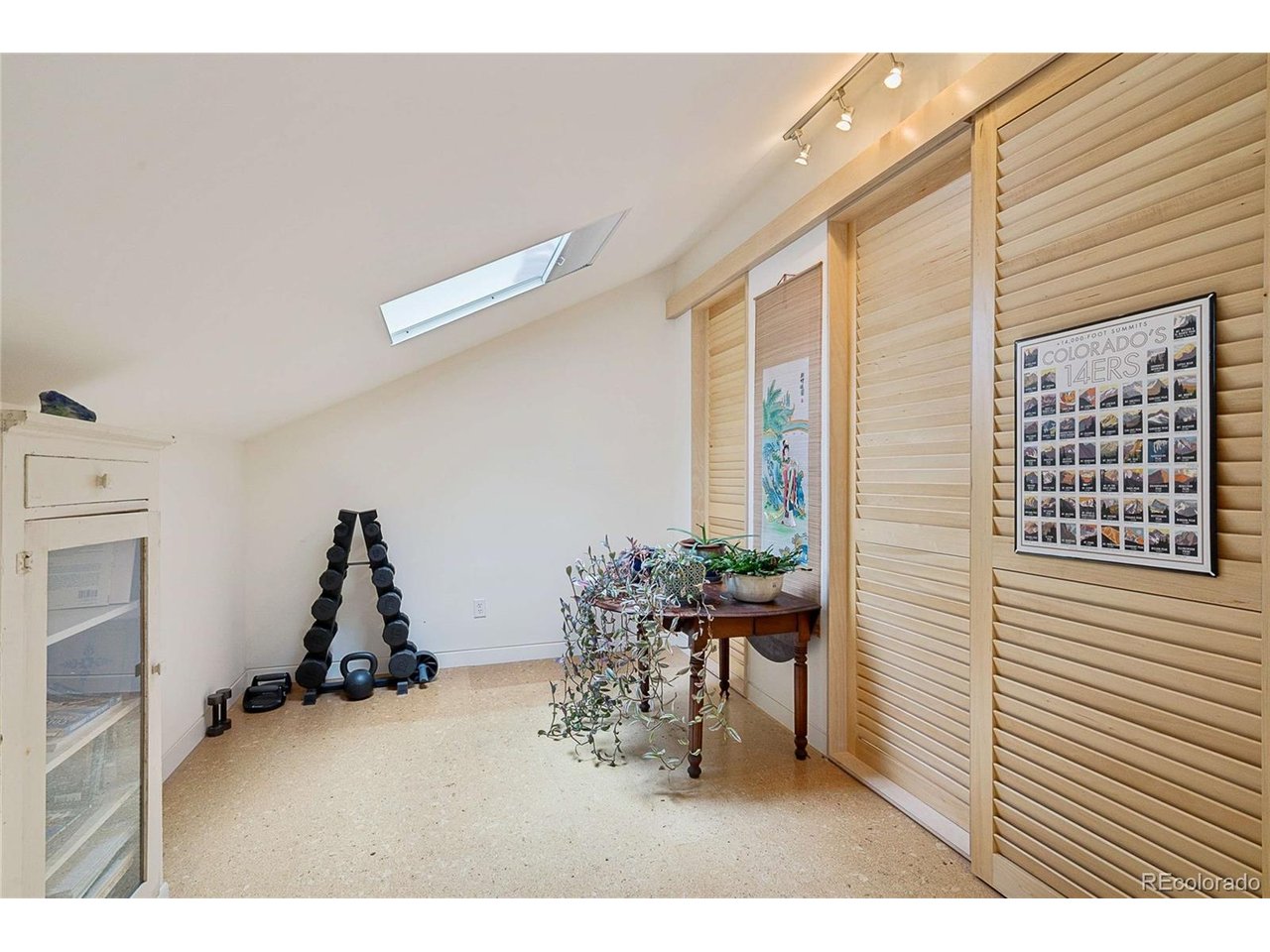 299 Spruce Ct