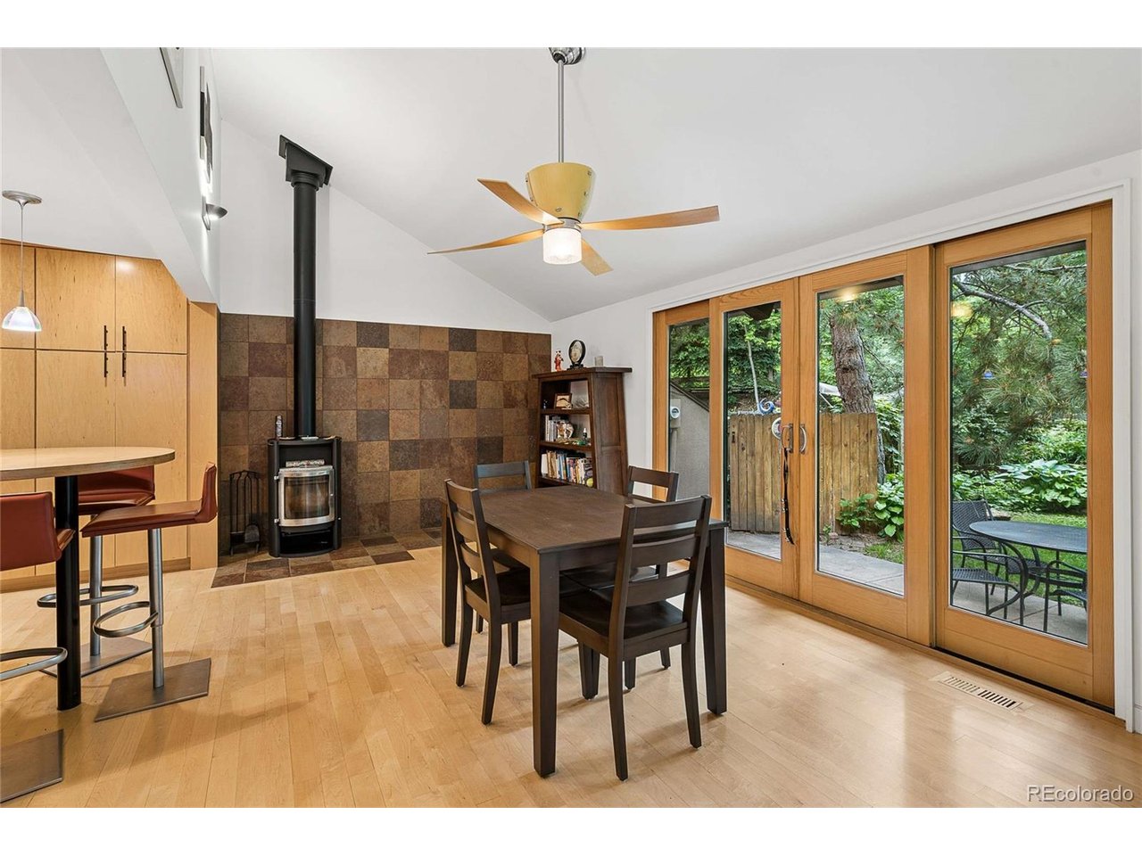 299 Spruce Ct