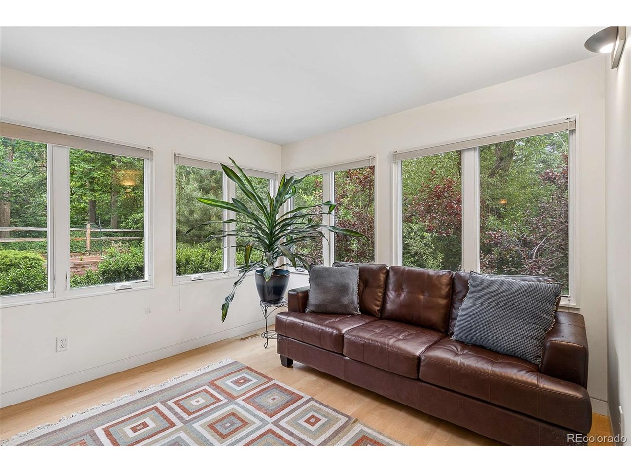 299 Spruce Ct