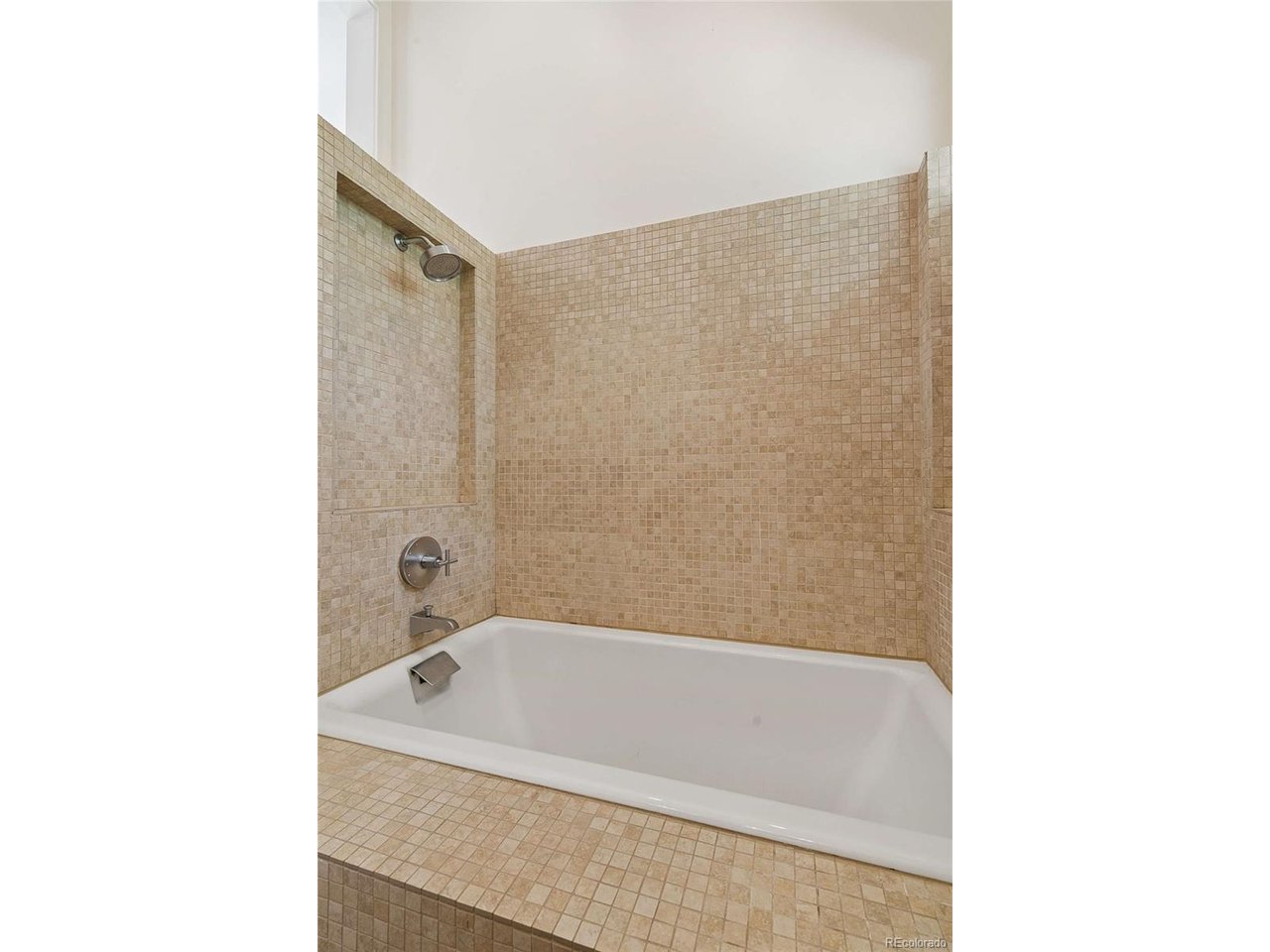 299 Spruce Ct